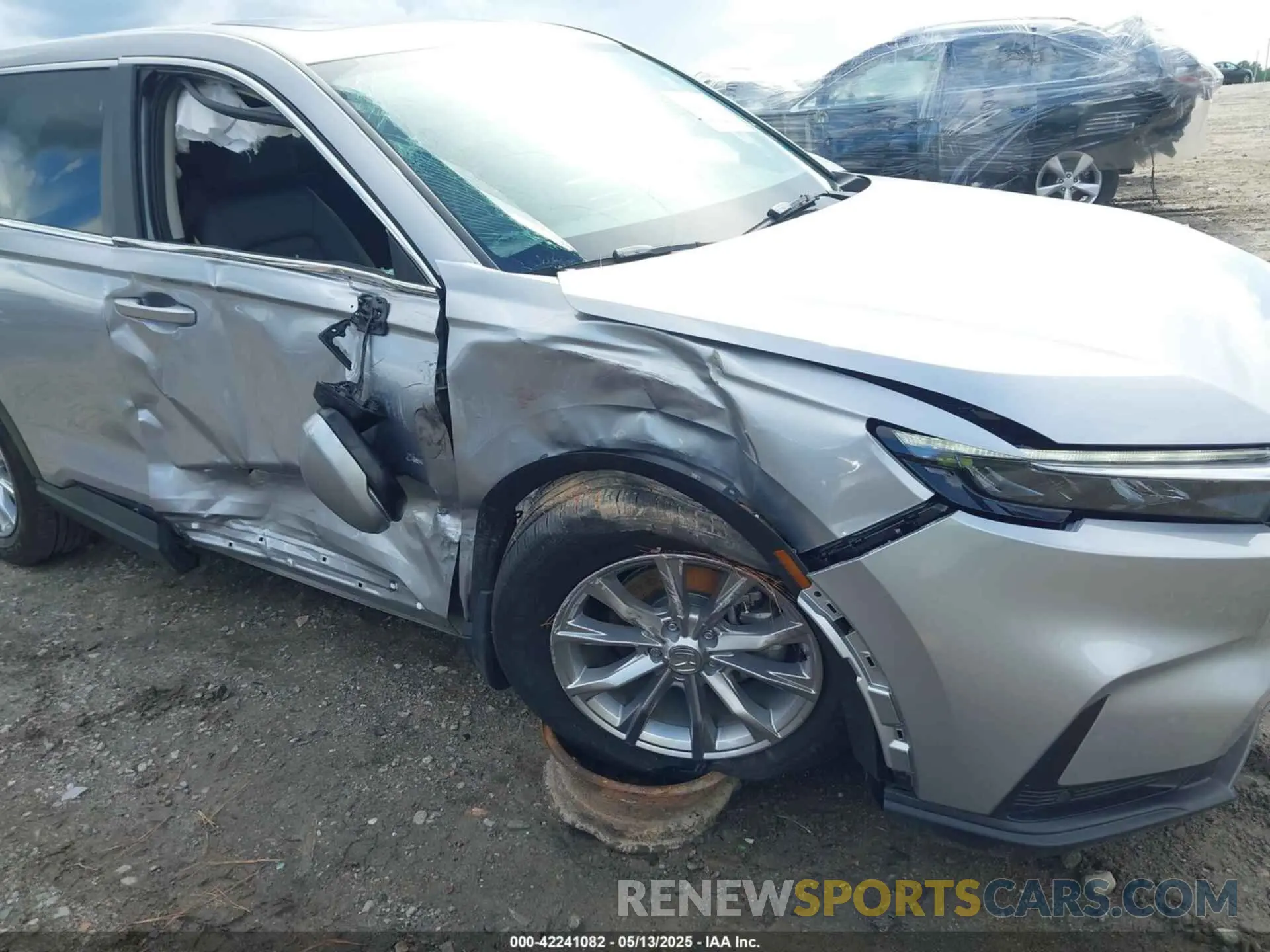 6 Photograph of a damaged car 2HKRS3H72PH301967 HONDA CR-V 2023