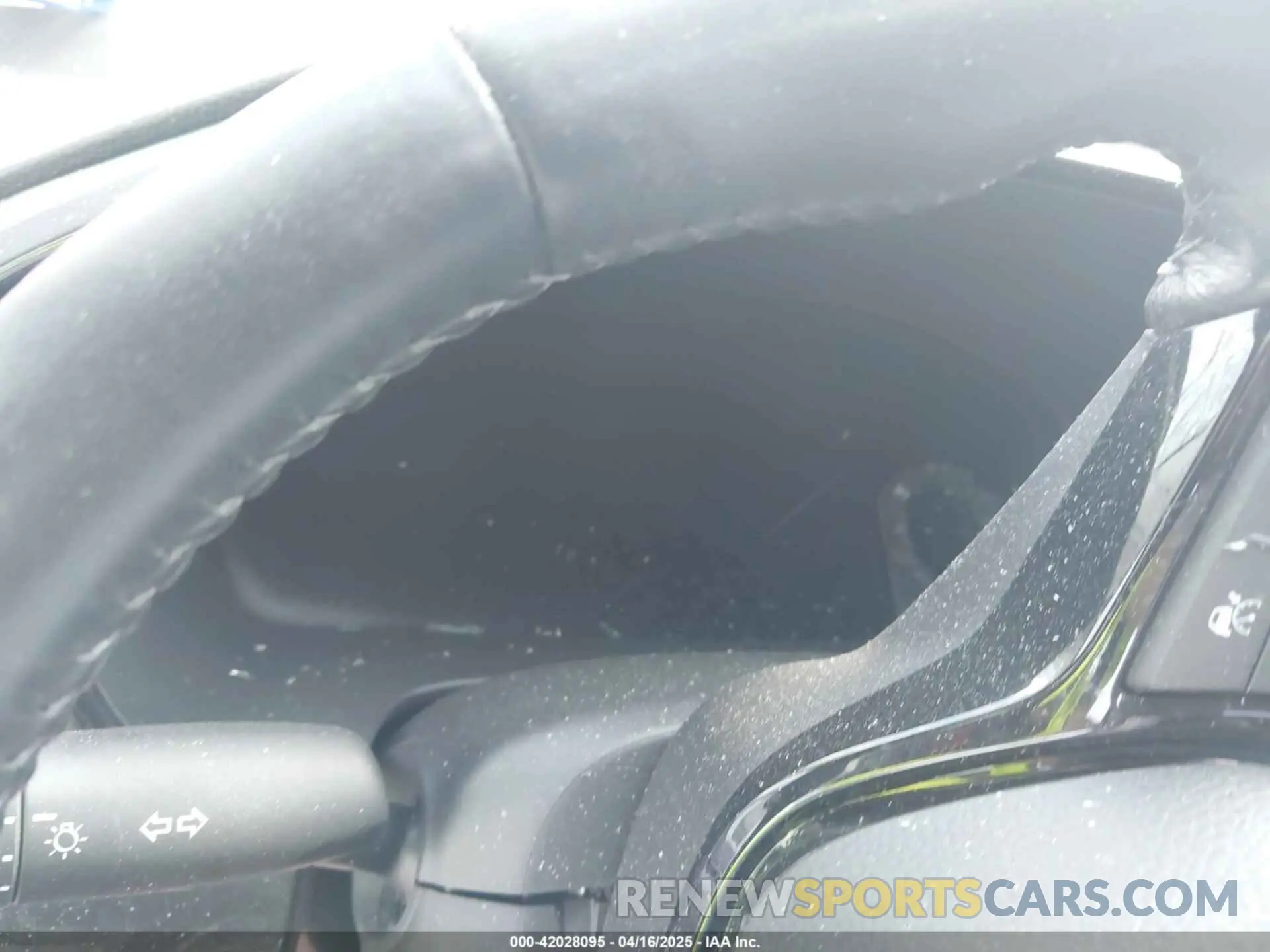 16 Photograph of a damaged car 2HKRS3H75PH302319 HONDA CR-V 2023