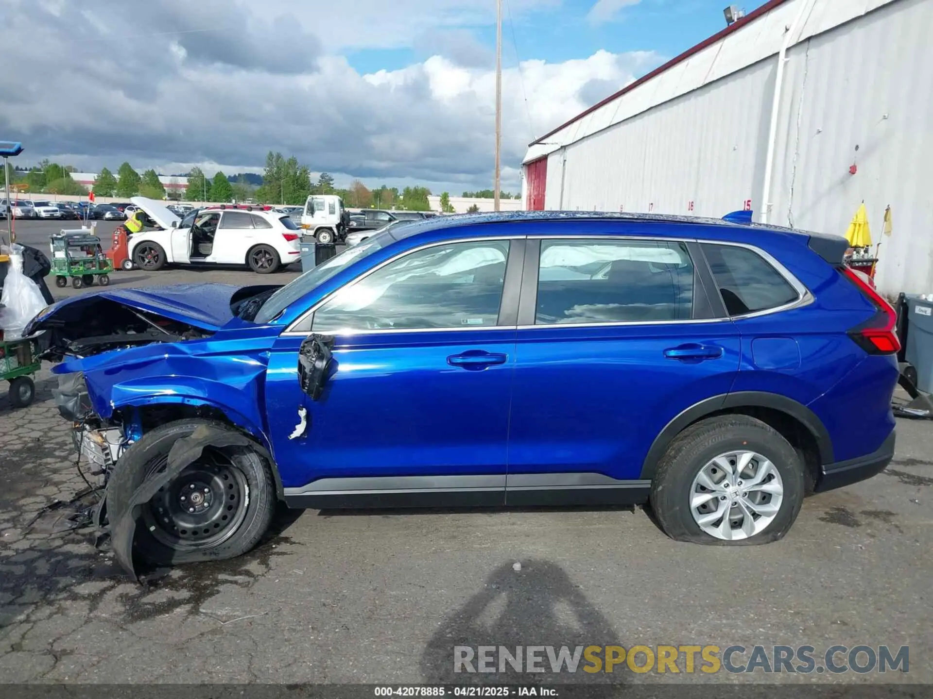 14 Photograph of a damaged car 2HKRS4H20PH425634 HONDA CR-V 2023