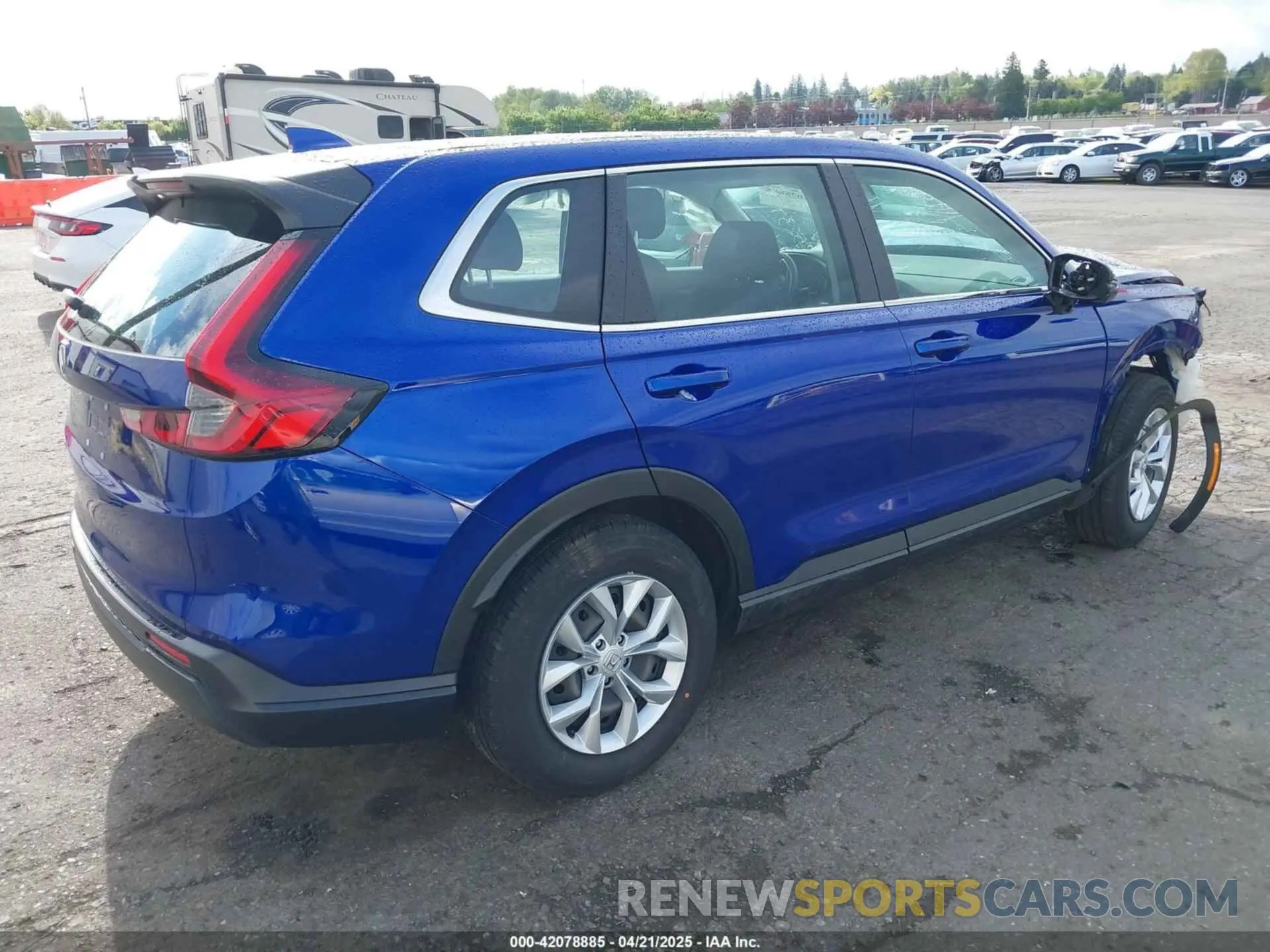 4 Photograph of a damaged car 2HKRS4H20PH425634 HONDA CR-V 2023