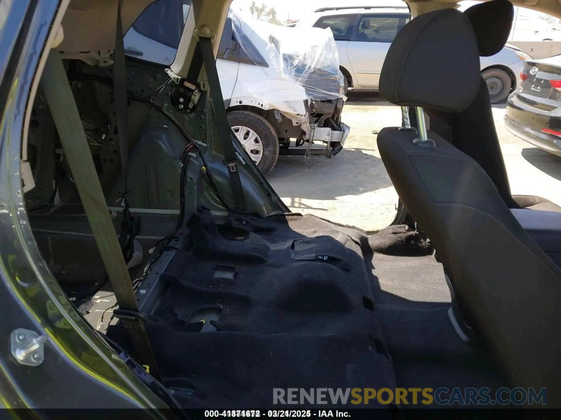 8 Photograph of a damaged car 2HKRS4H20PH429103 HONDA CR-V 2023