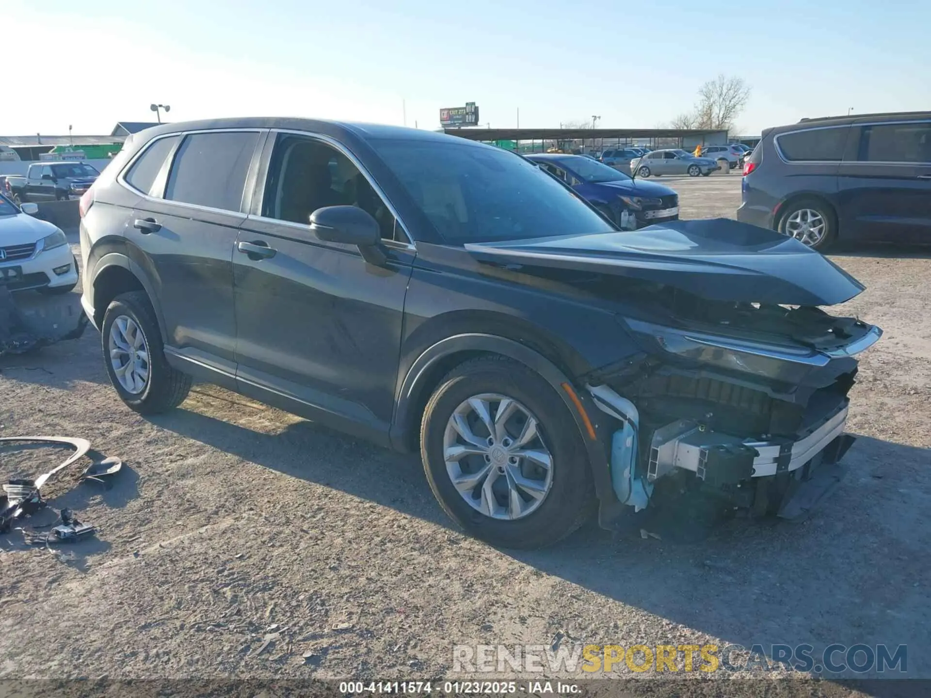 1 Photograph of a damaged car 2HKRS4H26PH435567 HONDA CR-V 2023