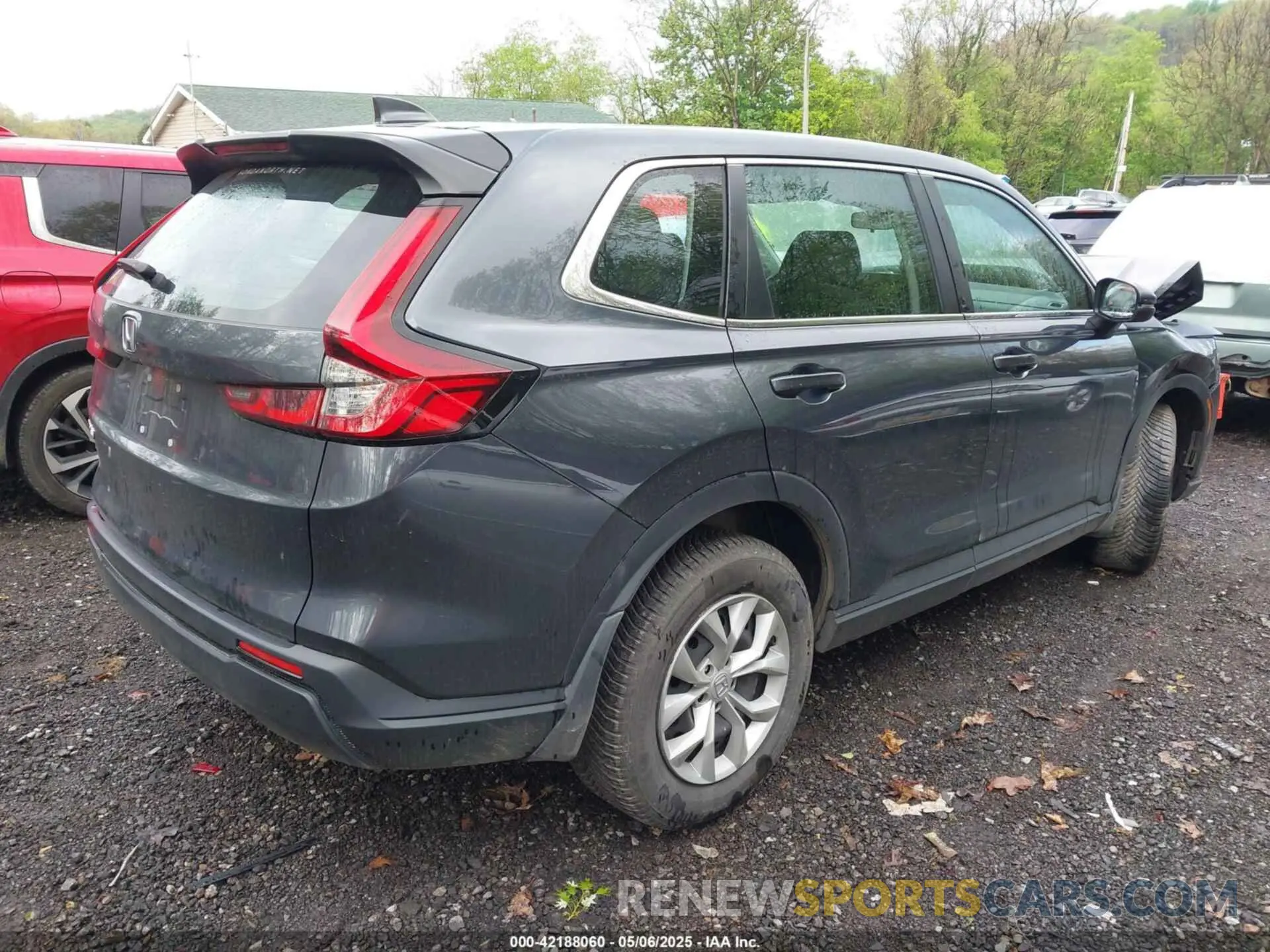 4 Photograph of a damaged car 2HKRS4H27PH429079 HONDA CR-V 2023