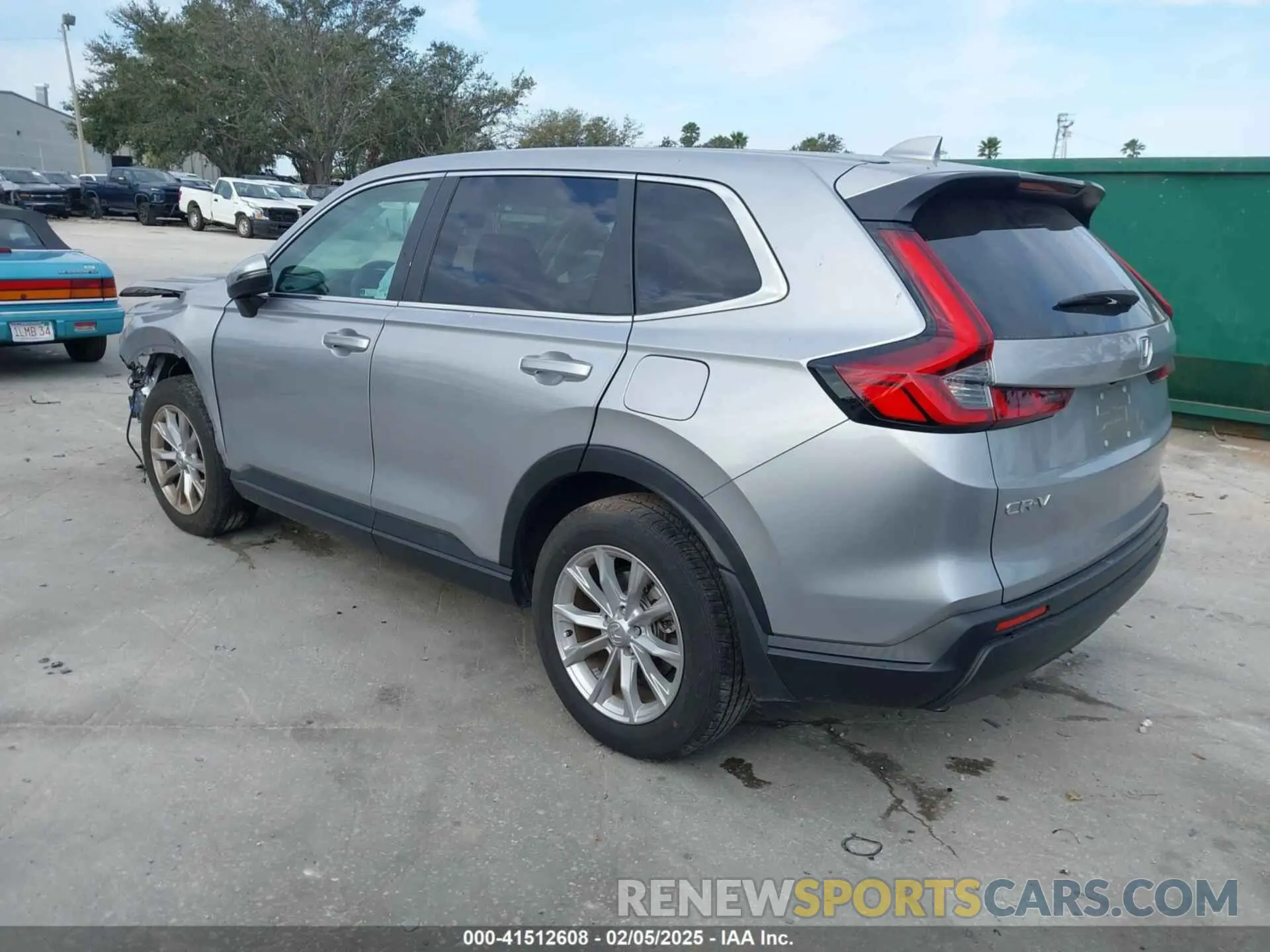 3 Photograph of a damaged car 2HKRS4H41PH404227 HONDA CR-V 2023