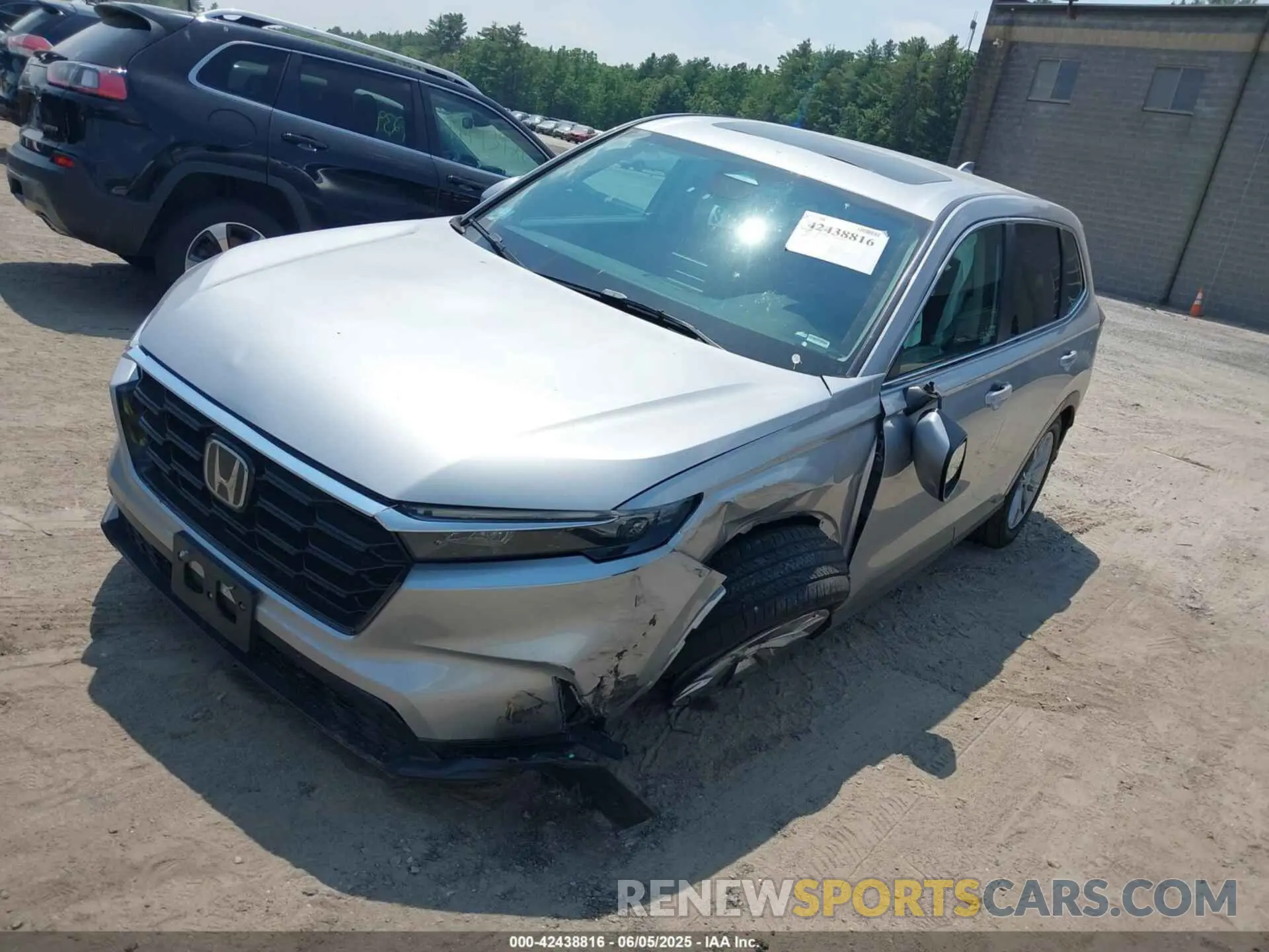 2 Photograph of a damaged car 2HKRS4H41PH423666 HONDA CR-V 2023