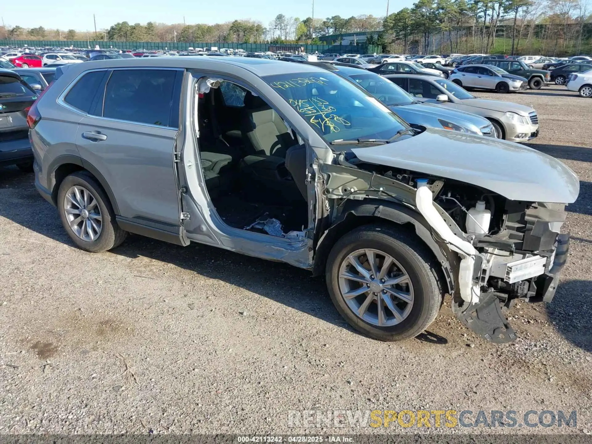 1 Photograph of a damaged car 2HKRS4H42PH431503 HONDA CR-V 2023