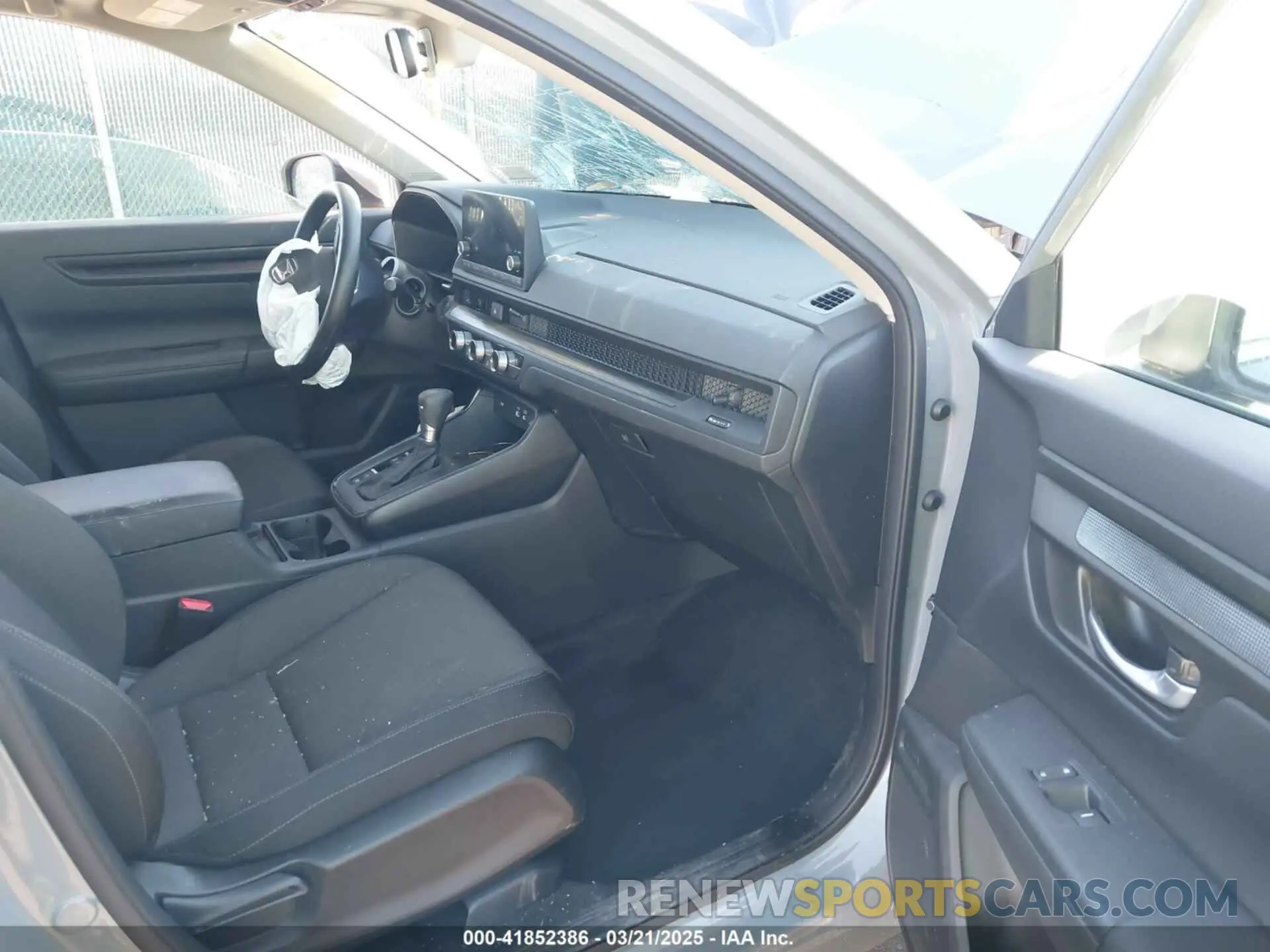 5 Photograph of a damaged car 2HKRS4H43PH435284 HONDA CR-V 2023