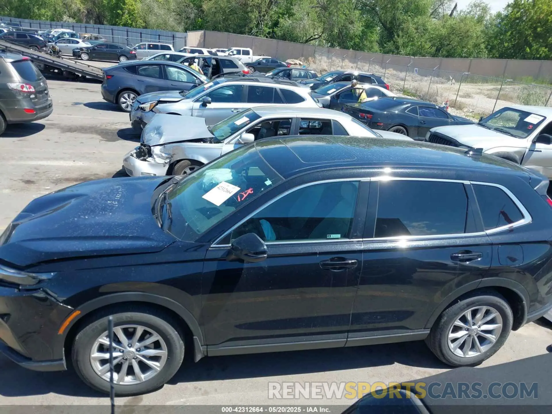 14 Photograph of a damaged car 2HKRS4H47PH432890 HONDA CR-V 2023