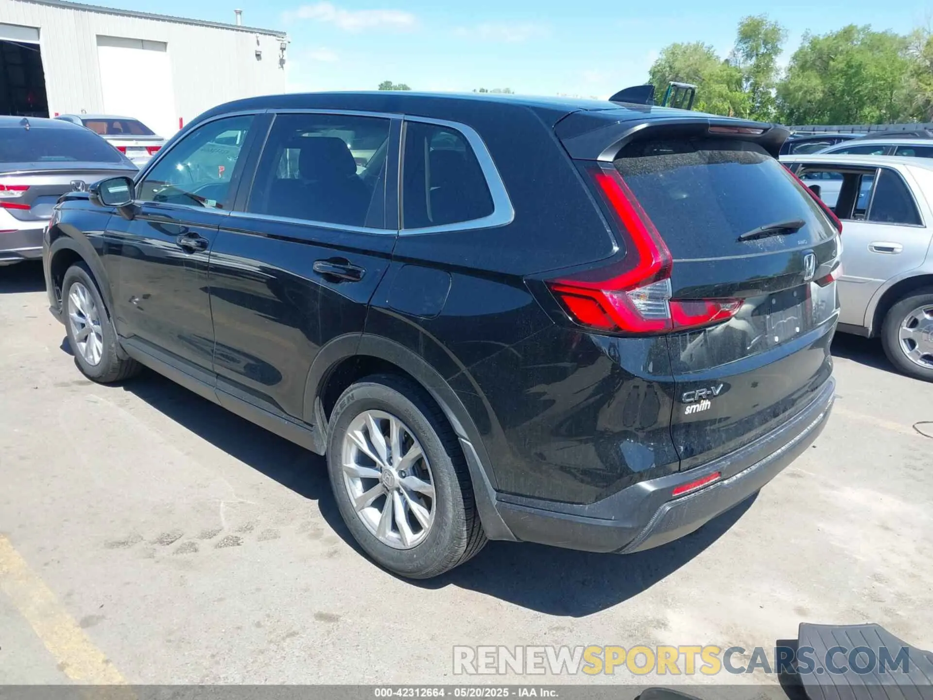 3 Photograph of a damaged car 2HKRS4H47PH432890 HONDA CR-V 2023