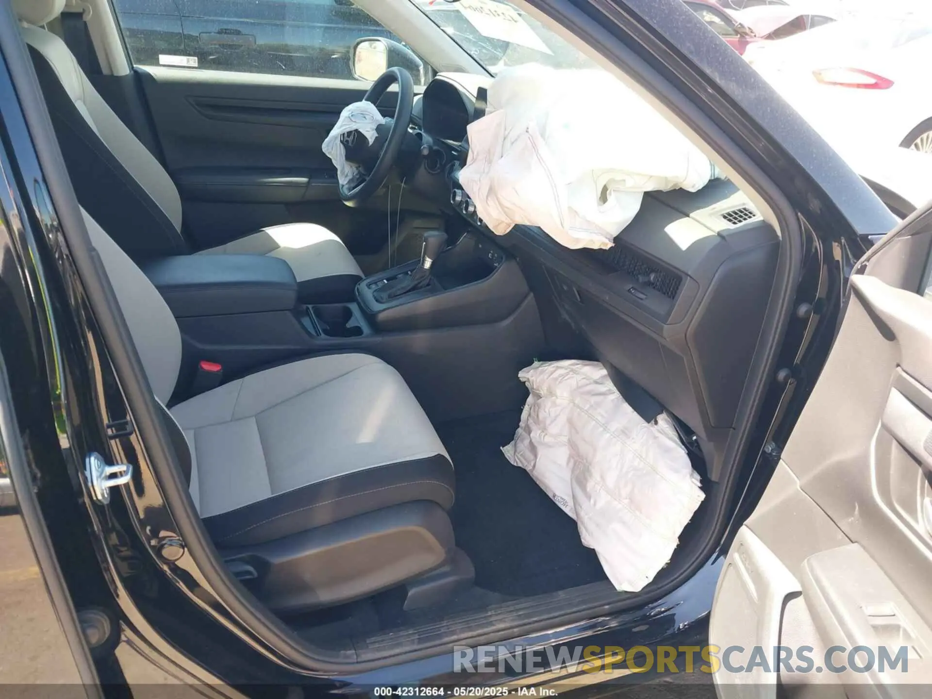 5 Photograph of a damaged car 2HKRS4H47PH432890 HONDA CR-V 2023