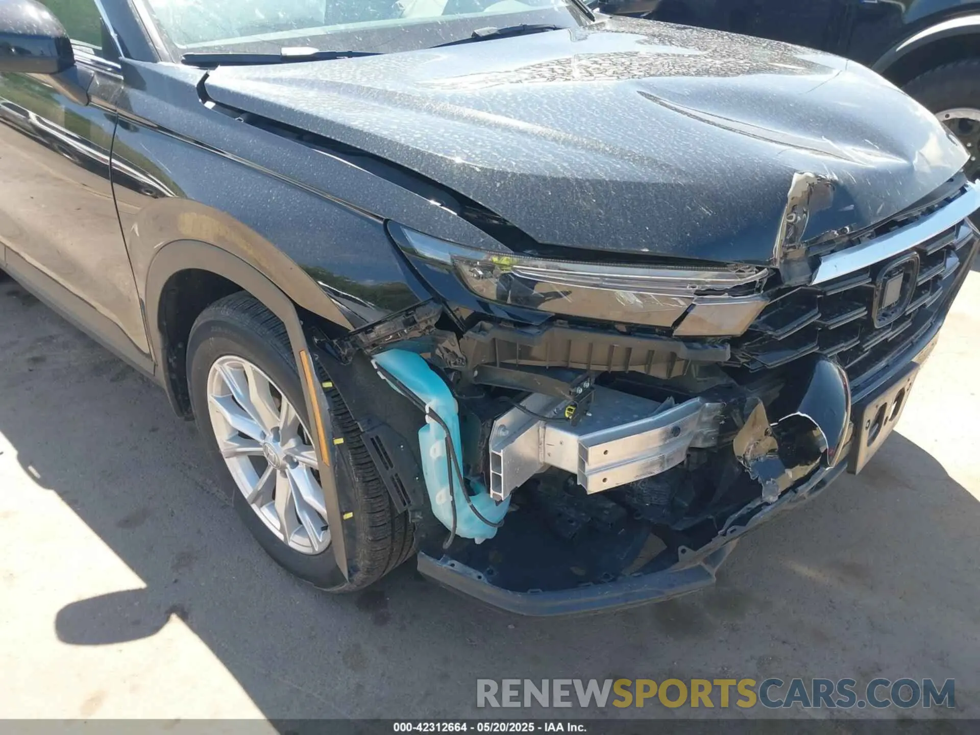 6 Photograph of a damaged car 2HKRS4H47PH432890 HONDA CR-V 2023