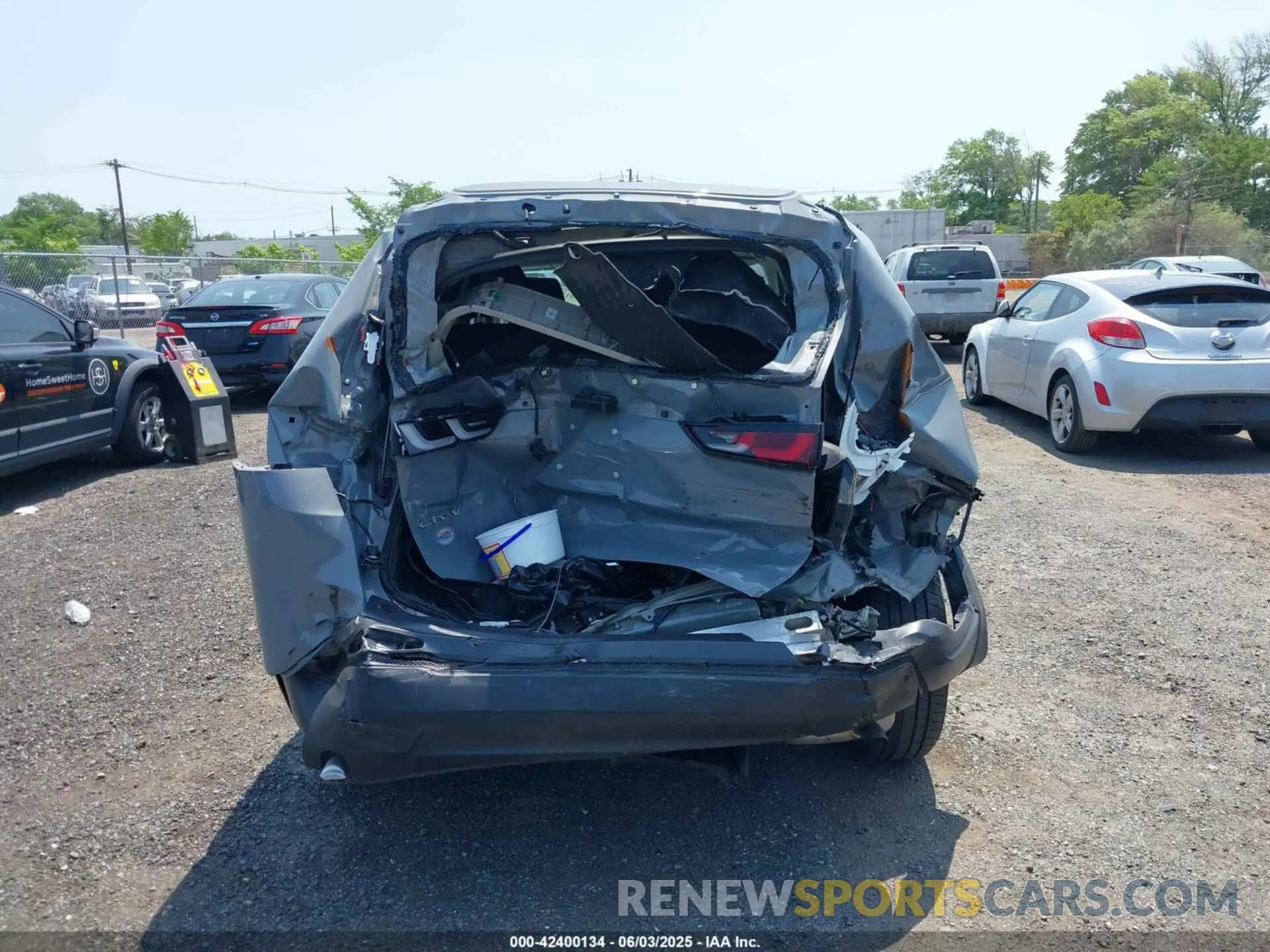 16 Photograph of a damaged car 2HKRS4H4XPH415050 HONDA CR-V 2023