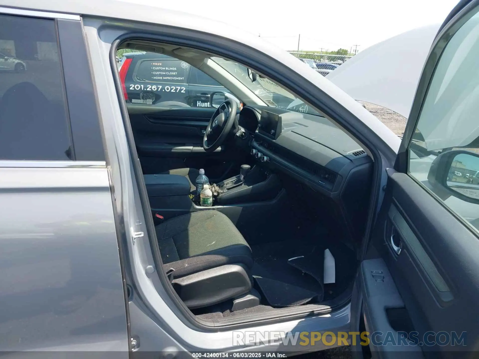 5 Photograph of a damaged car 2HKRS4H4XPH415050 HONDA CR-V 2023