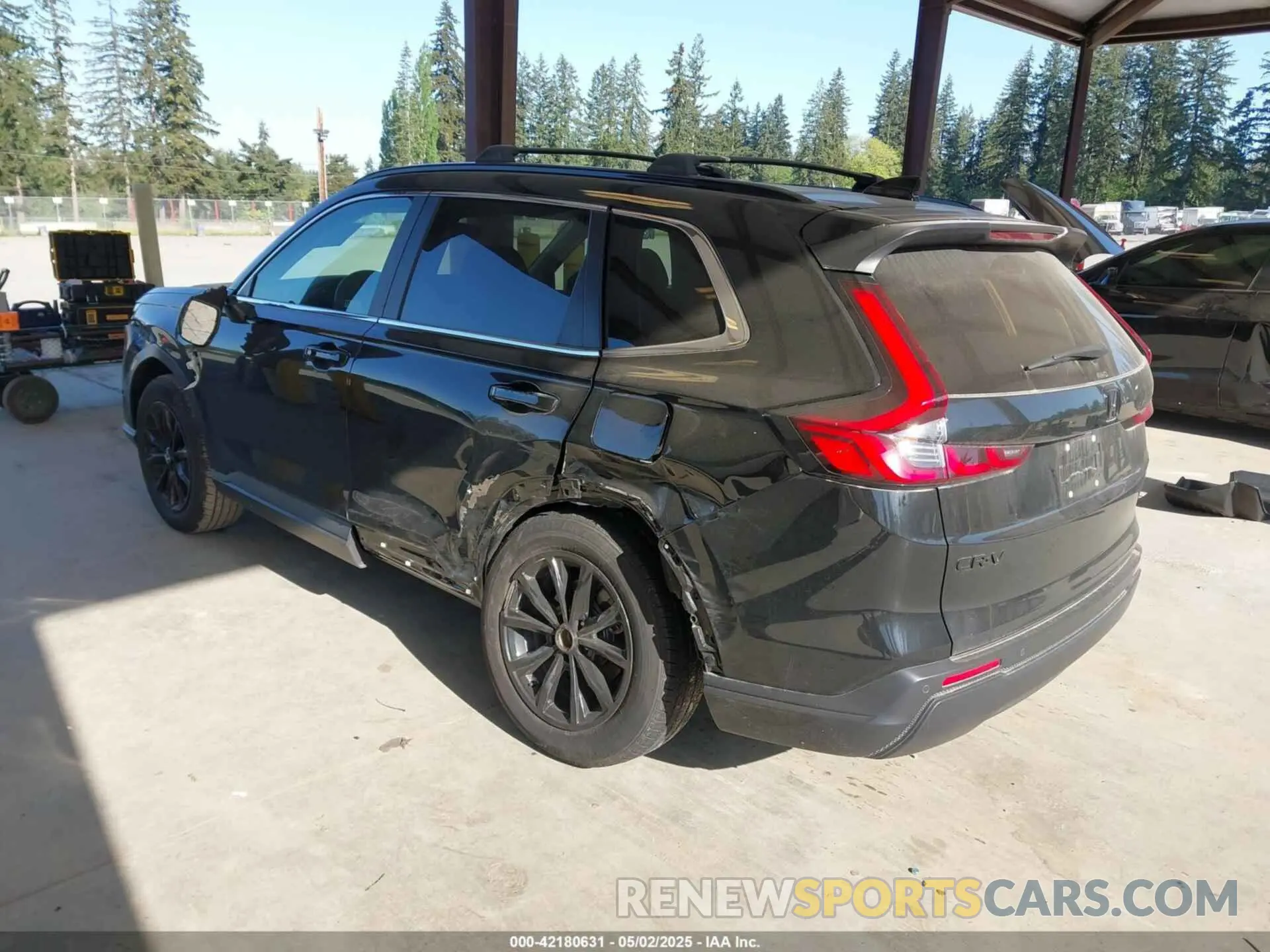 3 Photograph of a damaged car 2HKRS4H71PH416131 HONDA CR-V 2023