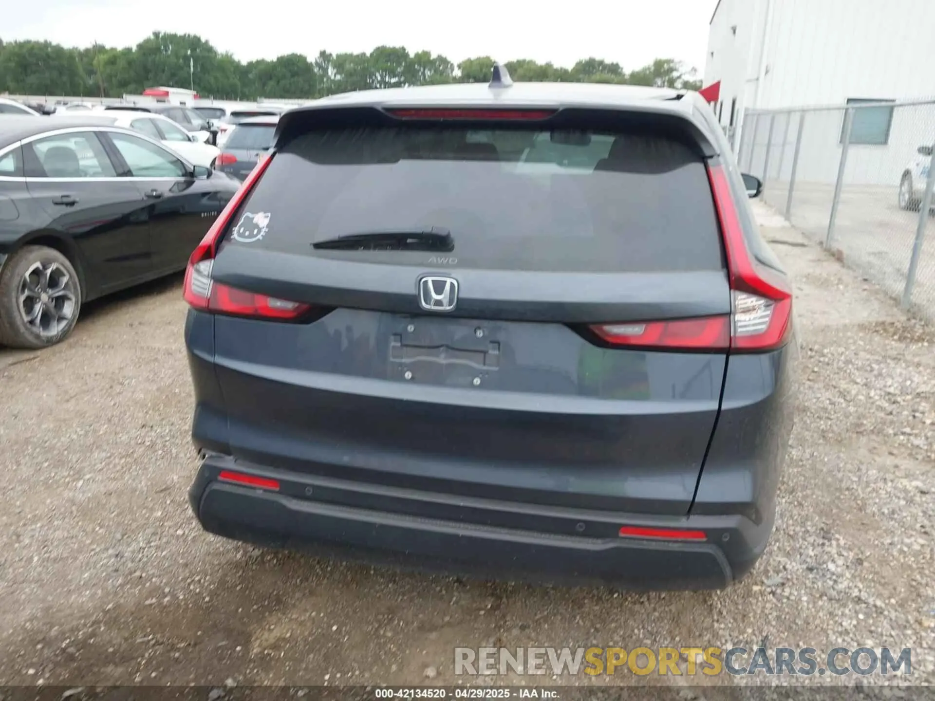 16 Photograph of a damaged car 2HKRS4H72PH439966 HONDA CR-V 2023