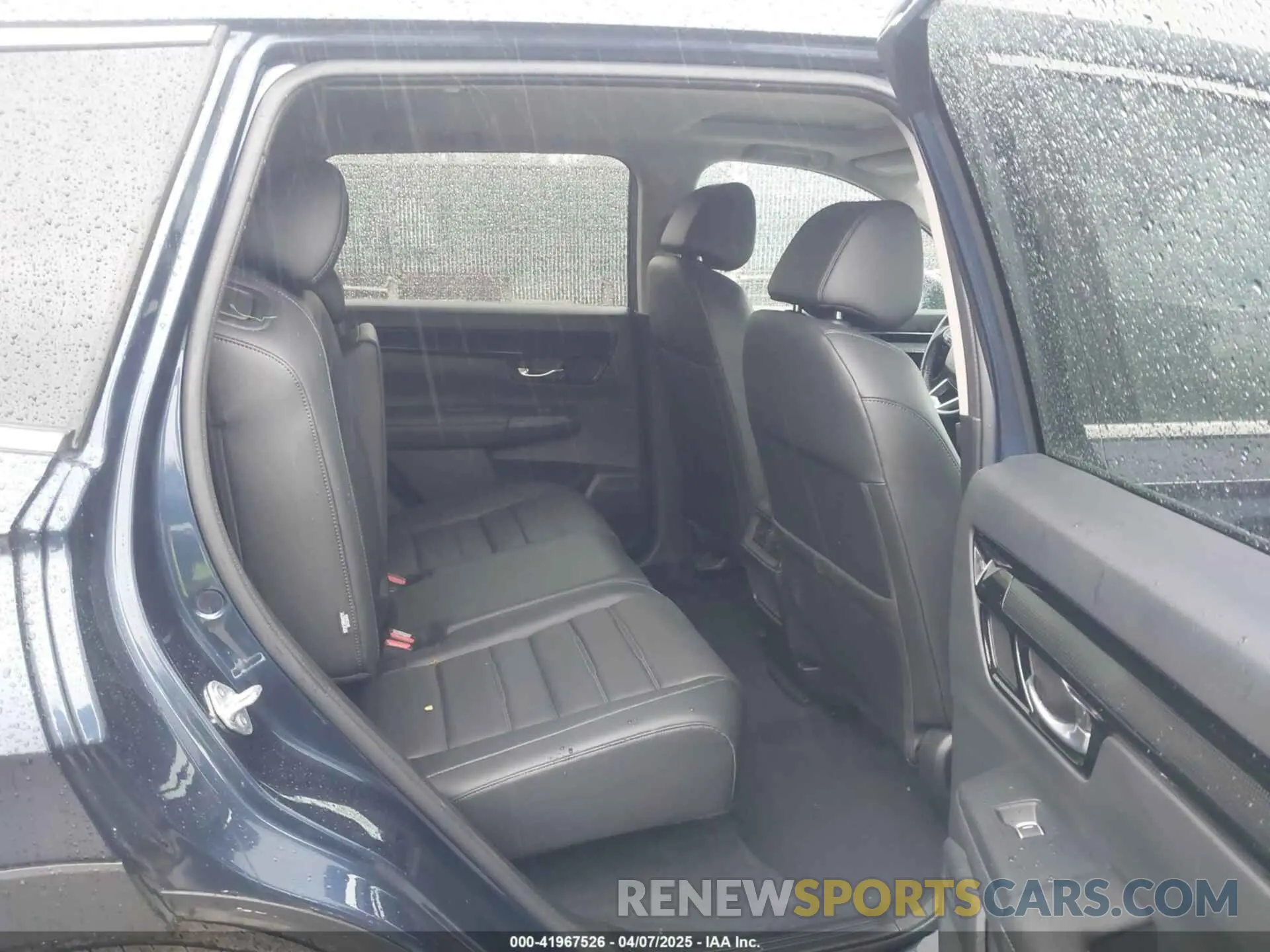 8 Photograph of a damaged car 2HKRS4H73PH401744 HONDA CR-V 2023