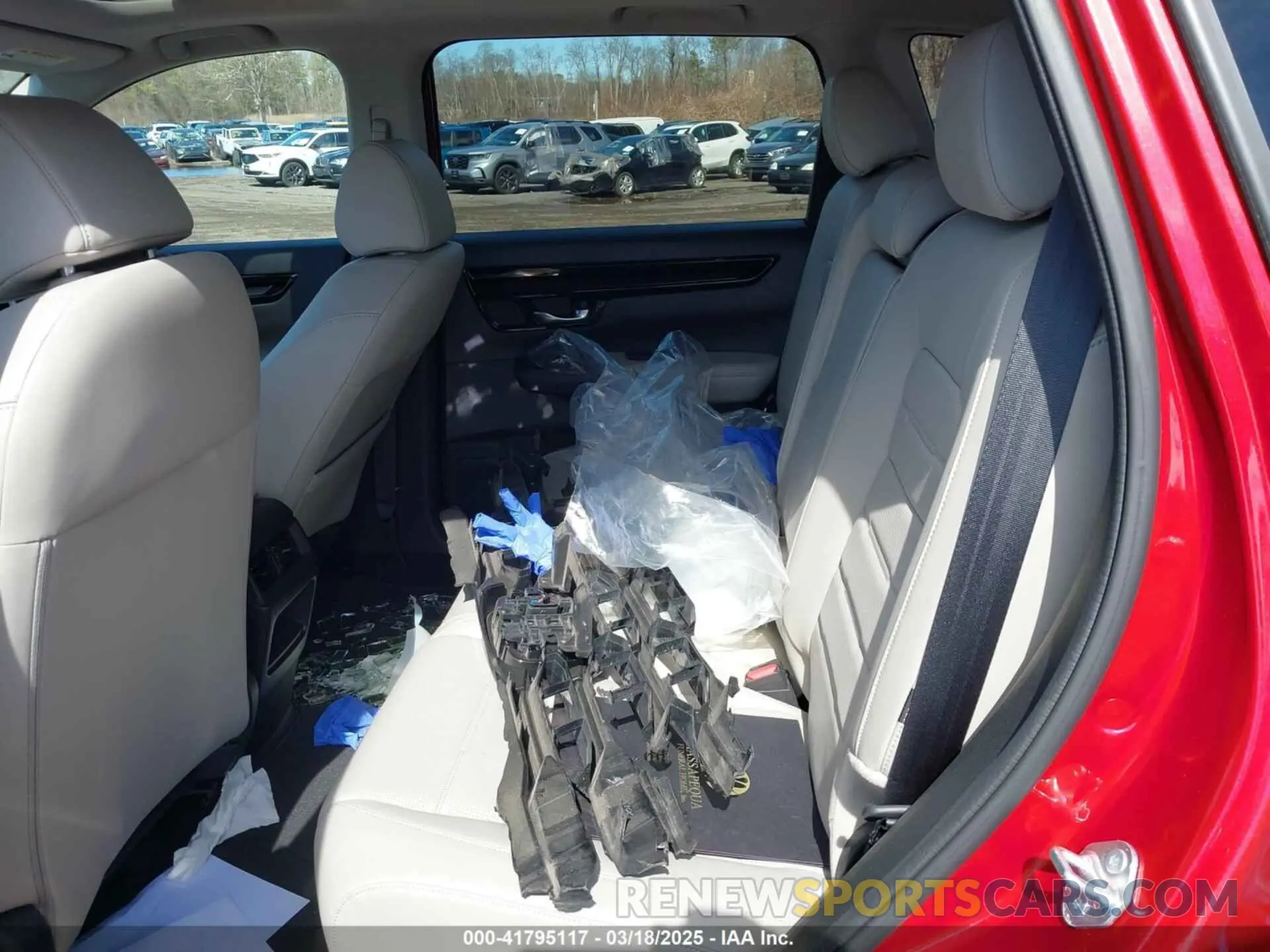 8 Photograph of a damaged car 2HKRS4H75PH406847 HONDA CR-V 2023