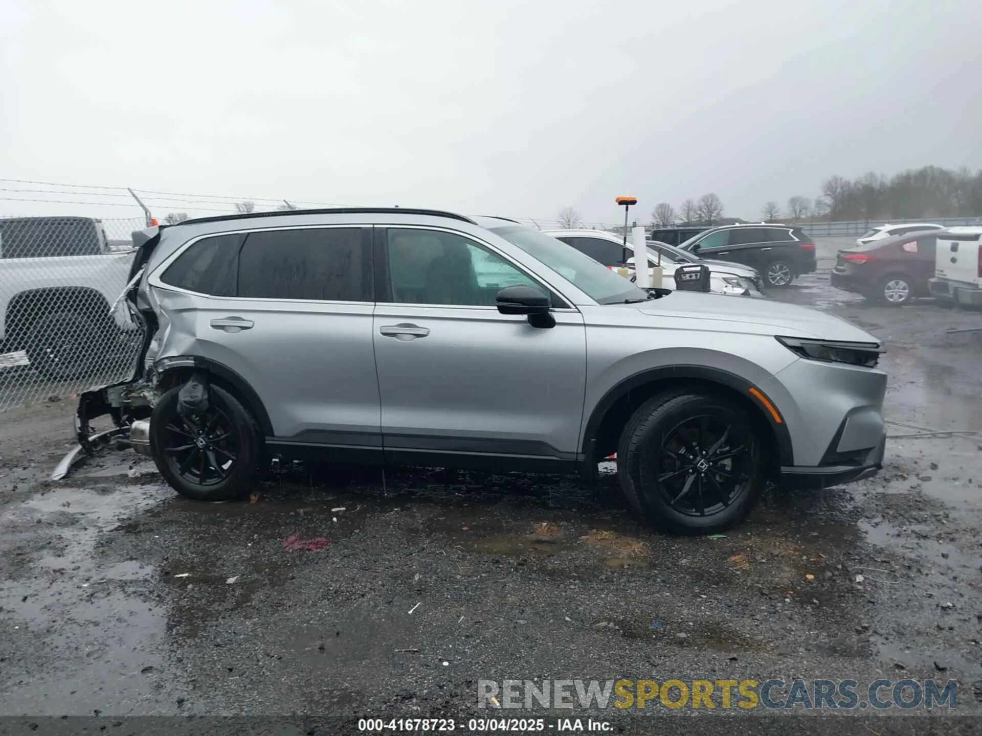 13 Photograph of a damaged car 2HKRS5H52PH710240 HONDA CR-V 2023