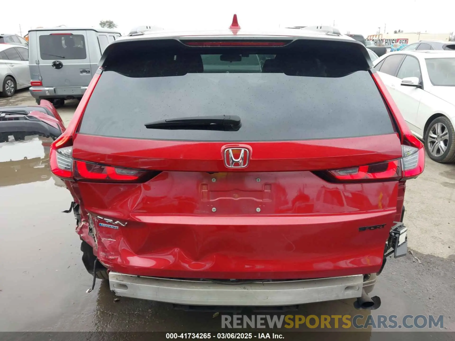 17 Photograph of a damaged car 2HKRS5H55PH710622 HONDA CR-V 2023