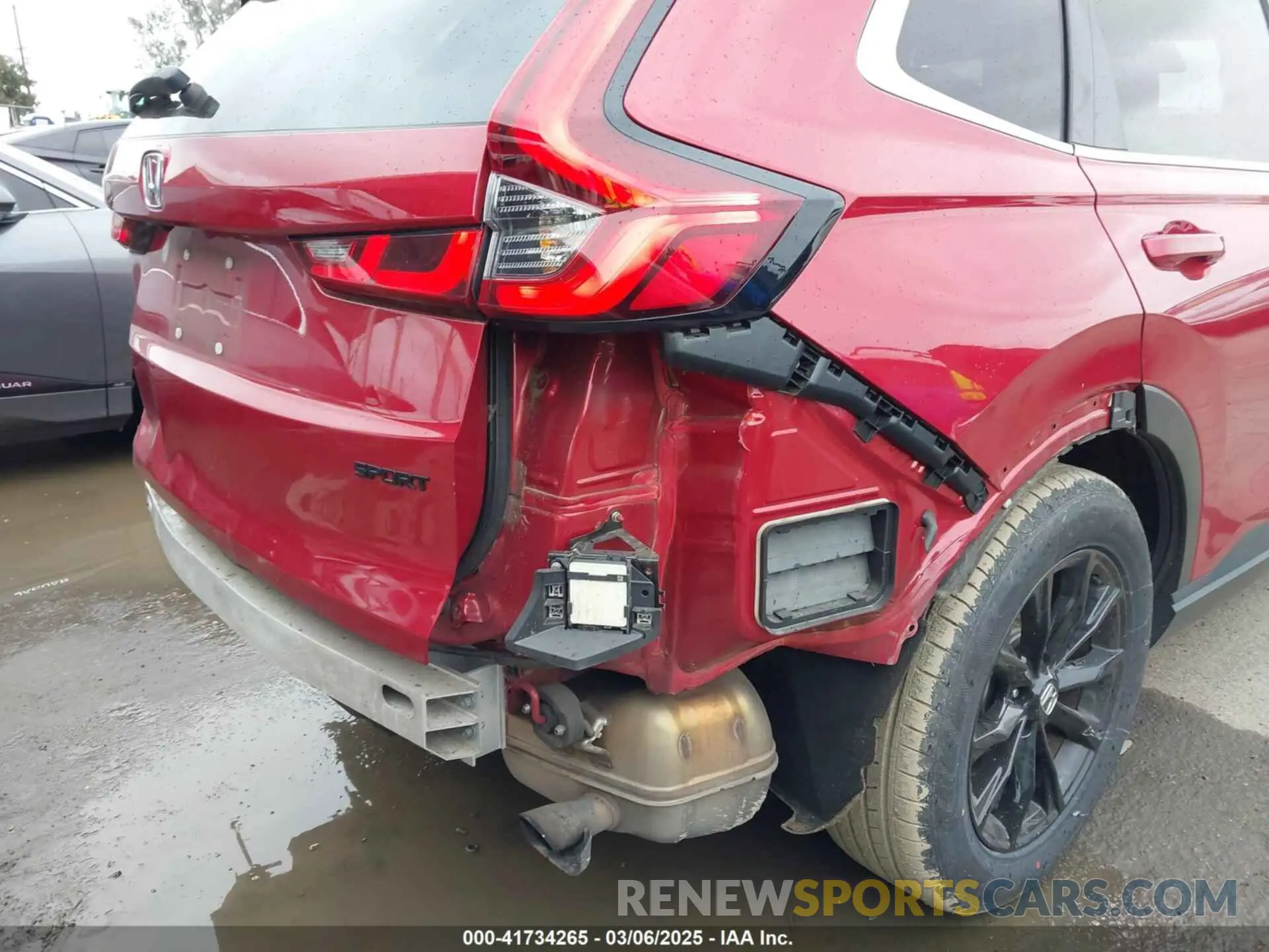 22 Photograph of a damaged car 2HKRS5H55PH710622 HONDA CR-V 2023