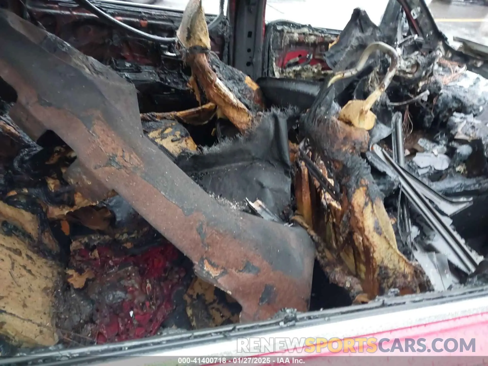 8 Photograph of a damaged car 2HKRS5H55PH715674 HONDA CR-V 2023