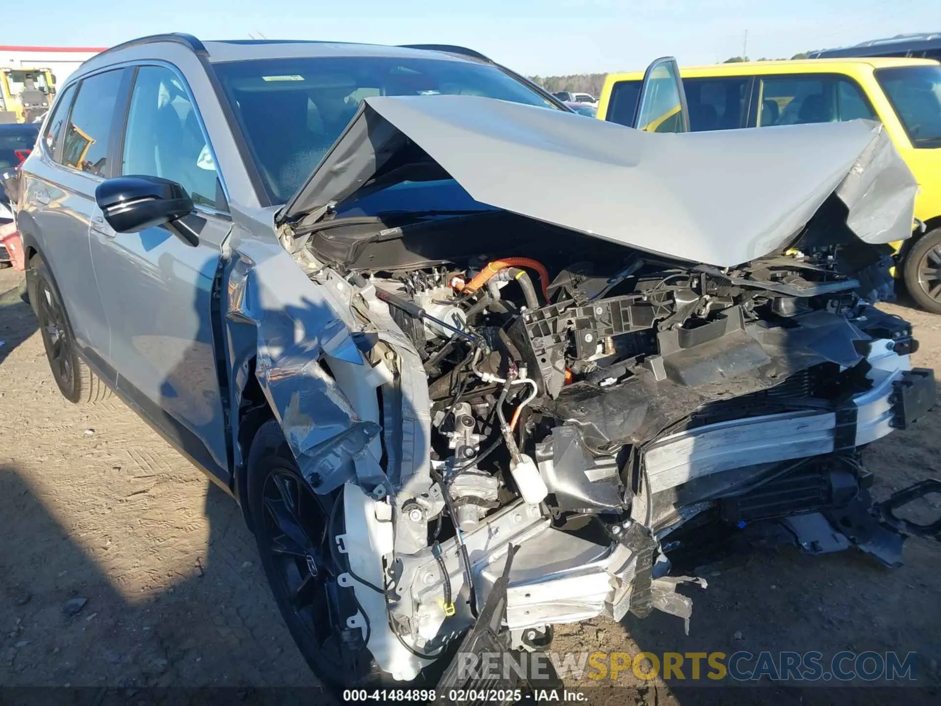 6 Photograph of a damaged car 2HKRS5H56PH709561 HONDA CR-V 2023