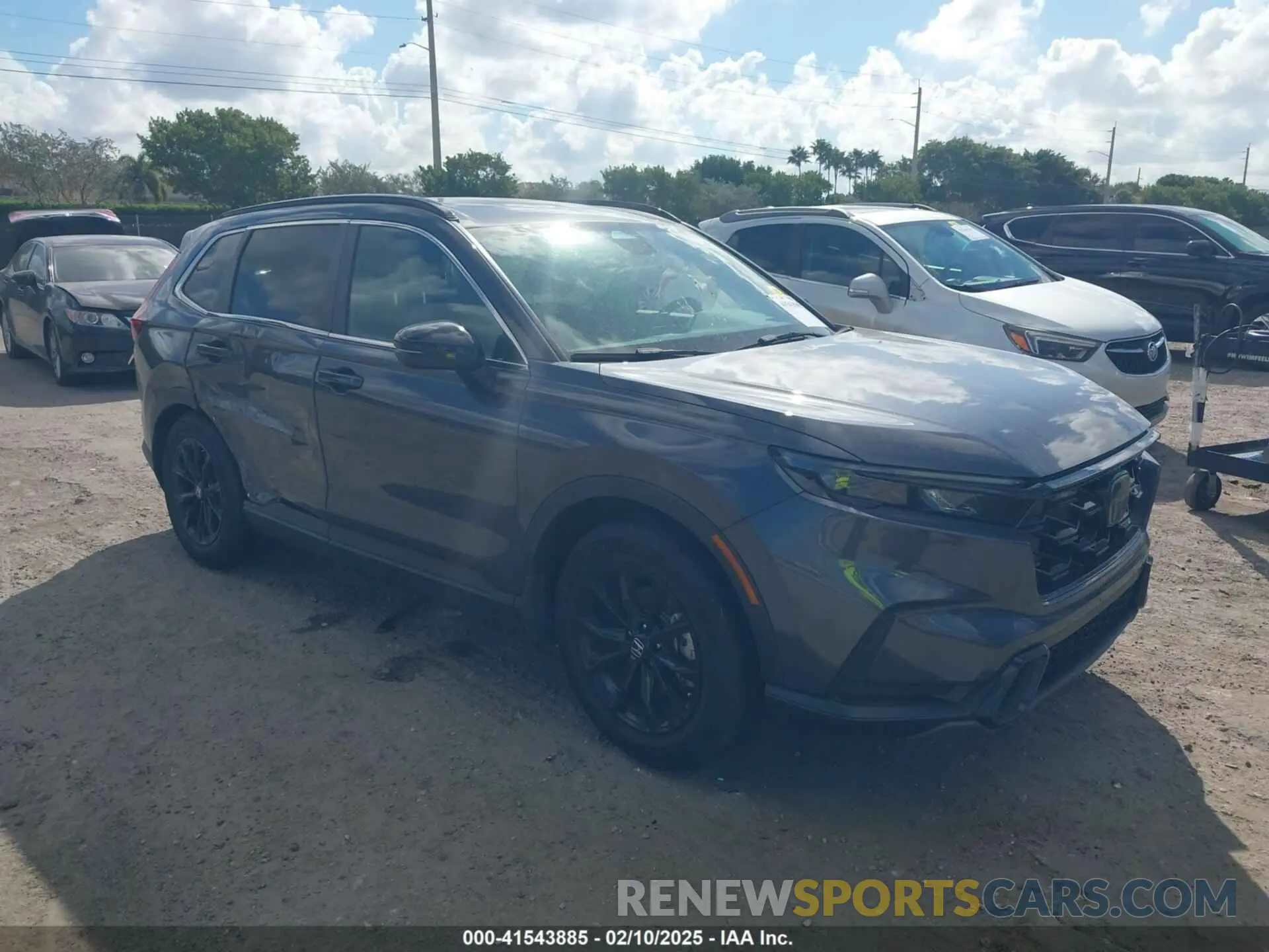 1 Photograph of a damaged car 2HKRS5H59PH701843 HONDA CR-V 2023