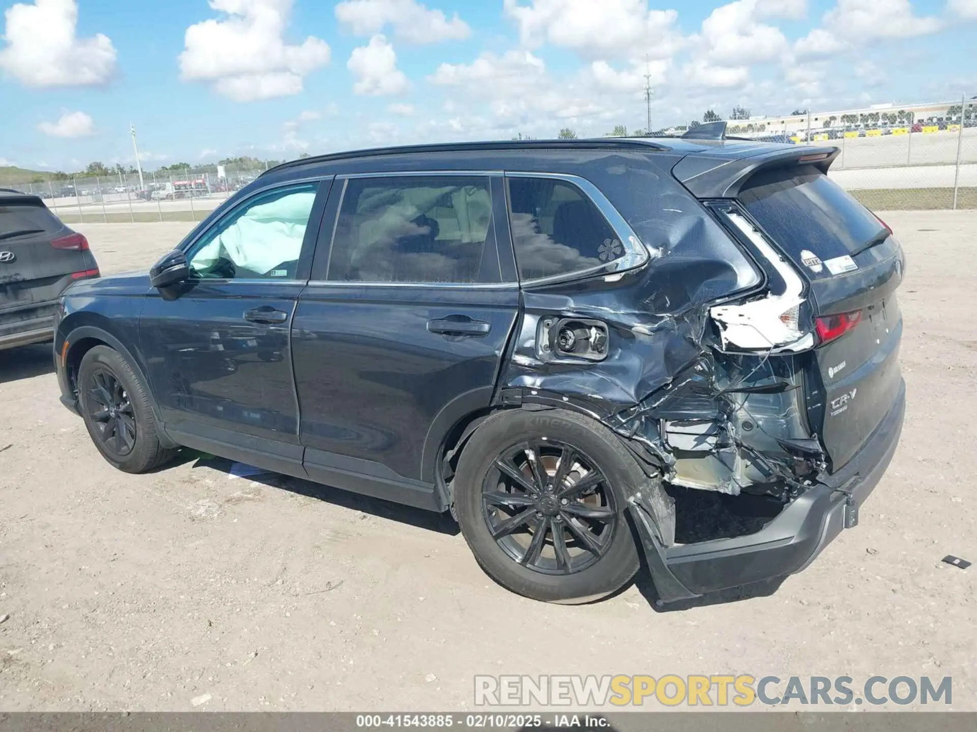 6 Photograph of a damaged car 2HKRS5H59PH701843 HONDA CR-V 2023