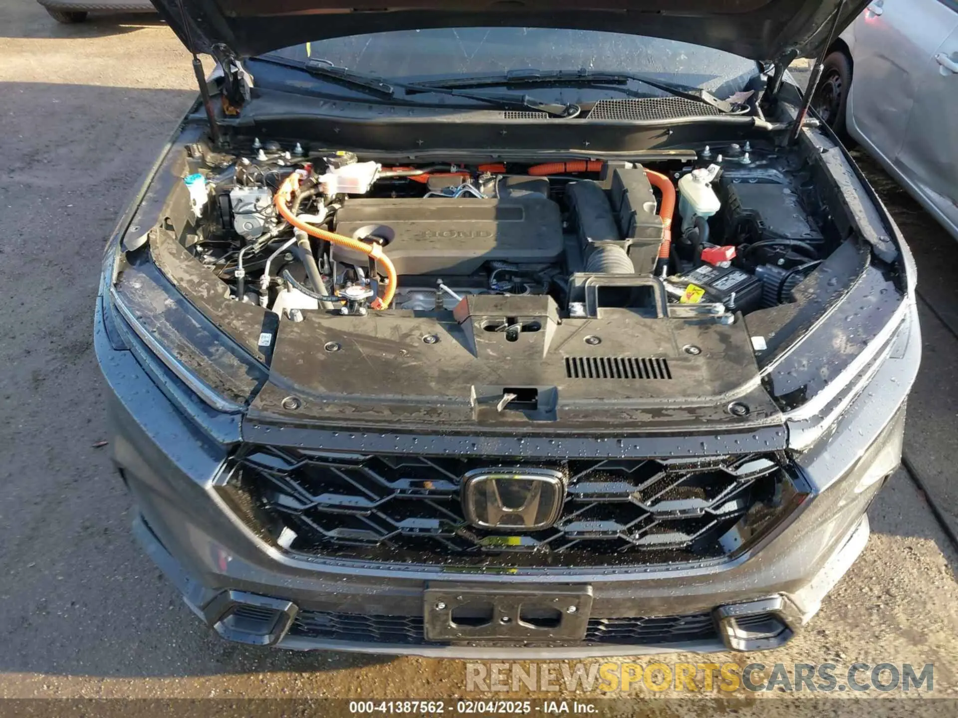 10 Photograph of a damaged car 2HKRS6H56PH805129 HONDA CR-V 2023