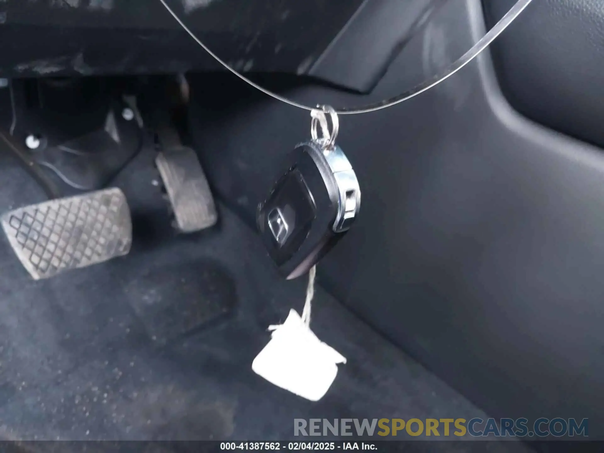 11 Photograph of a damaged car 2HKRS6H56PH805129 HONDA CR-V 2023