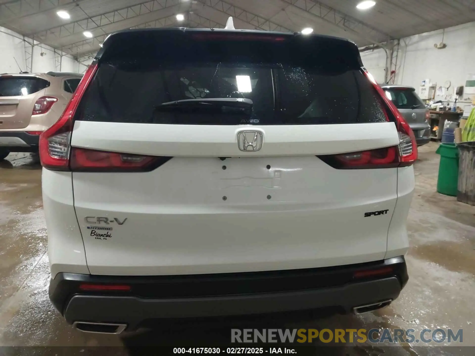 16 Photograph of a damaged car 2HKRS6H5XPH813797 HONDA CR-V 2023