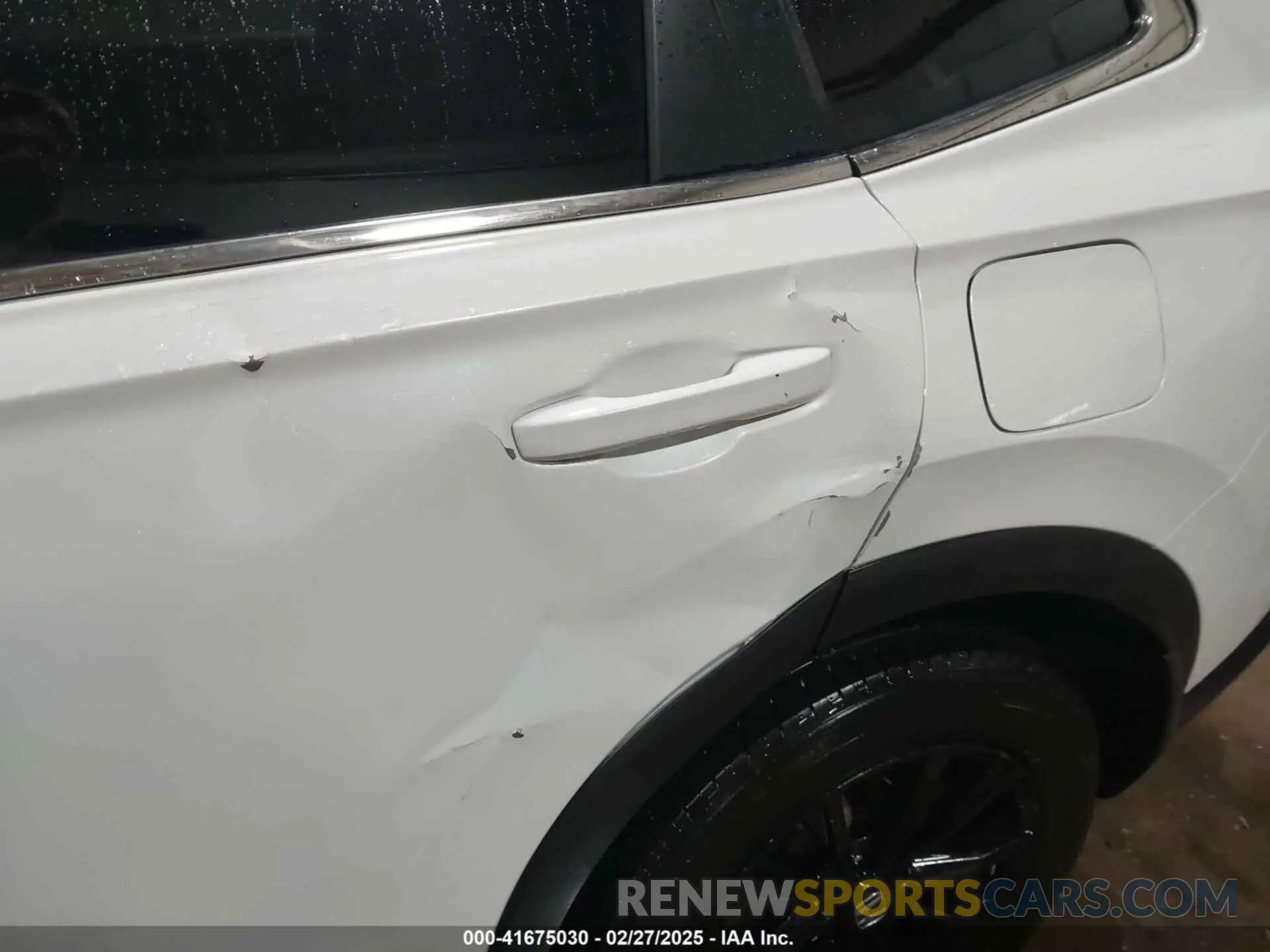 17 Photograph of a damaged car 2HKRS6H5XPH813797 HONDA CR-V 2023