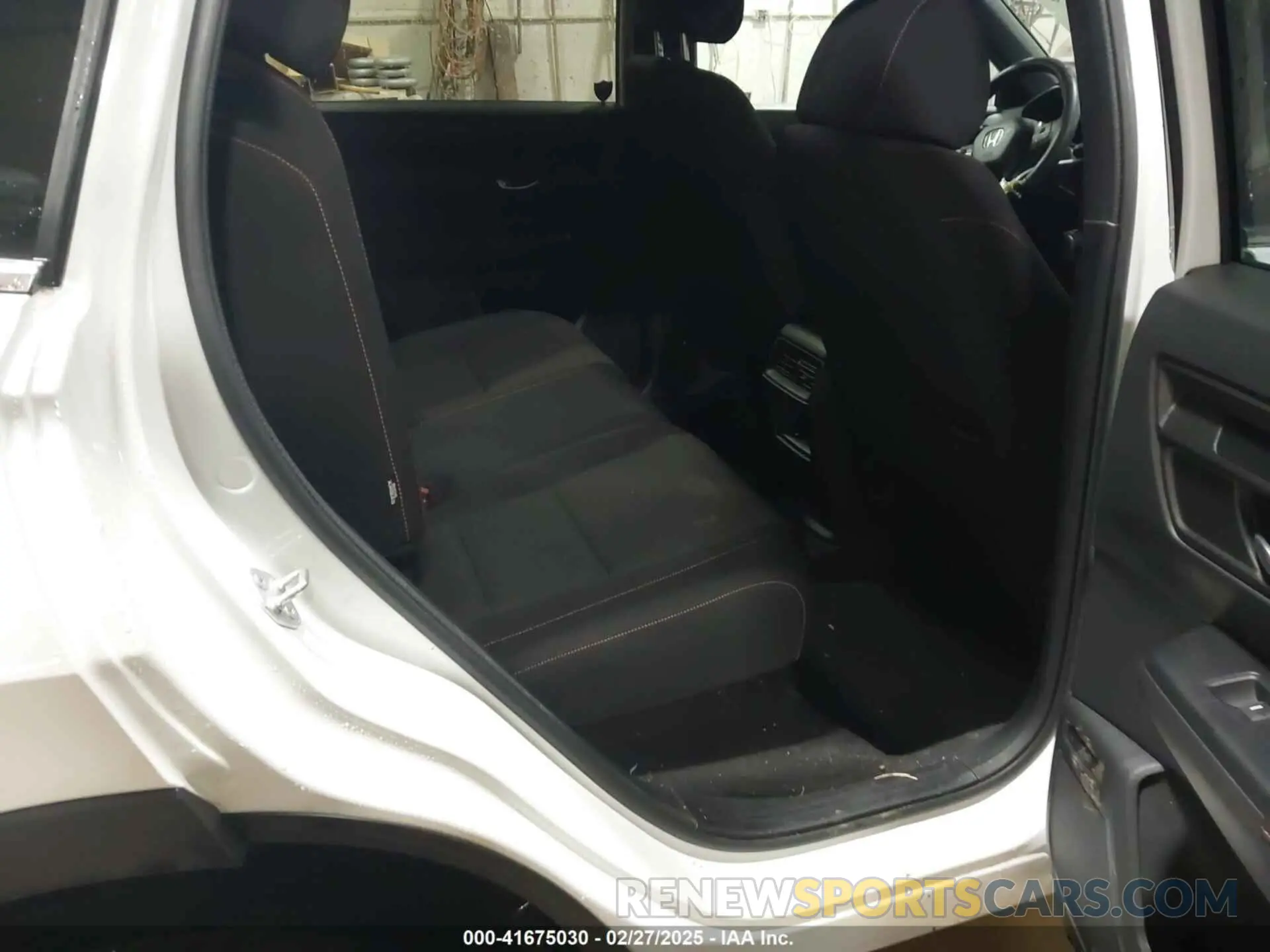 8 Photograph of a damaged car 2HKRS6H5XPH813797 HONDA CR-V 2023
