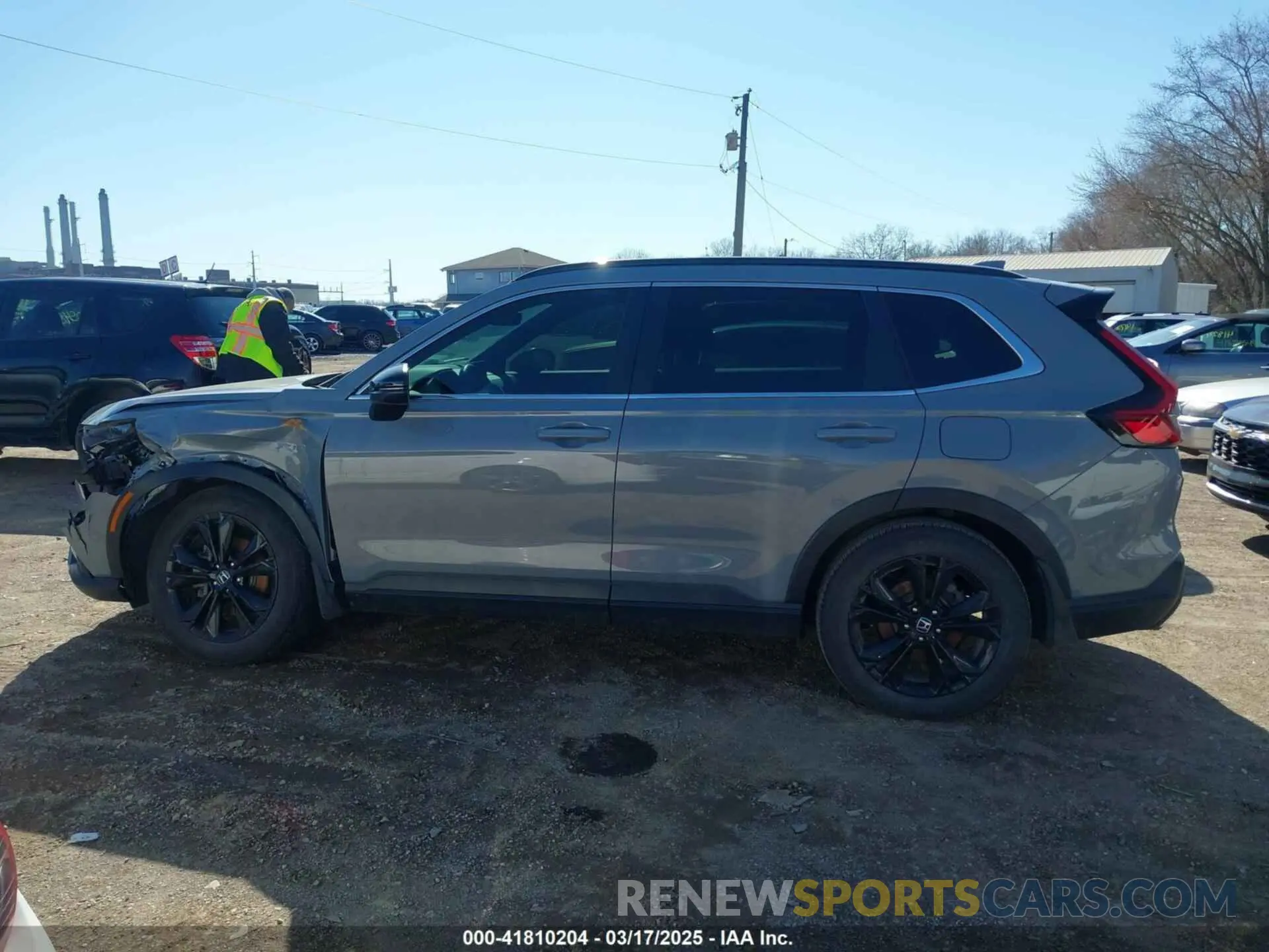 14 Photograph of a damaged car 2HKRS6H96PH811113 HONDA CR-V 2023