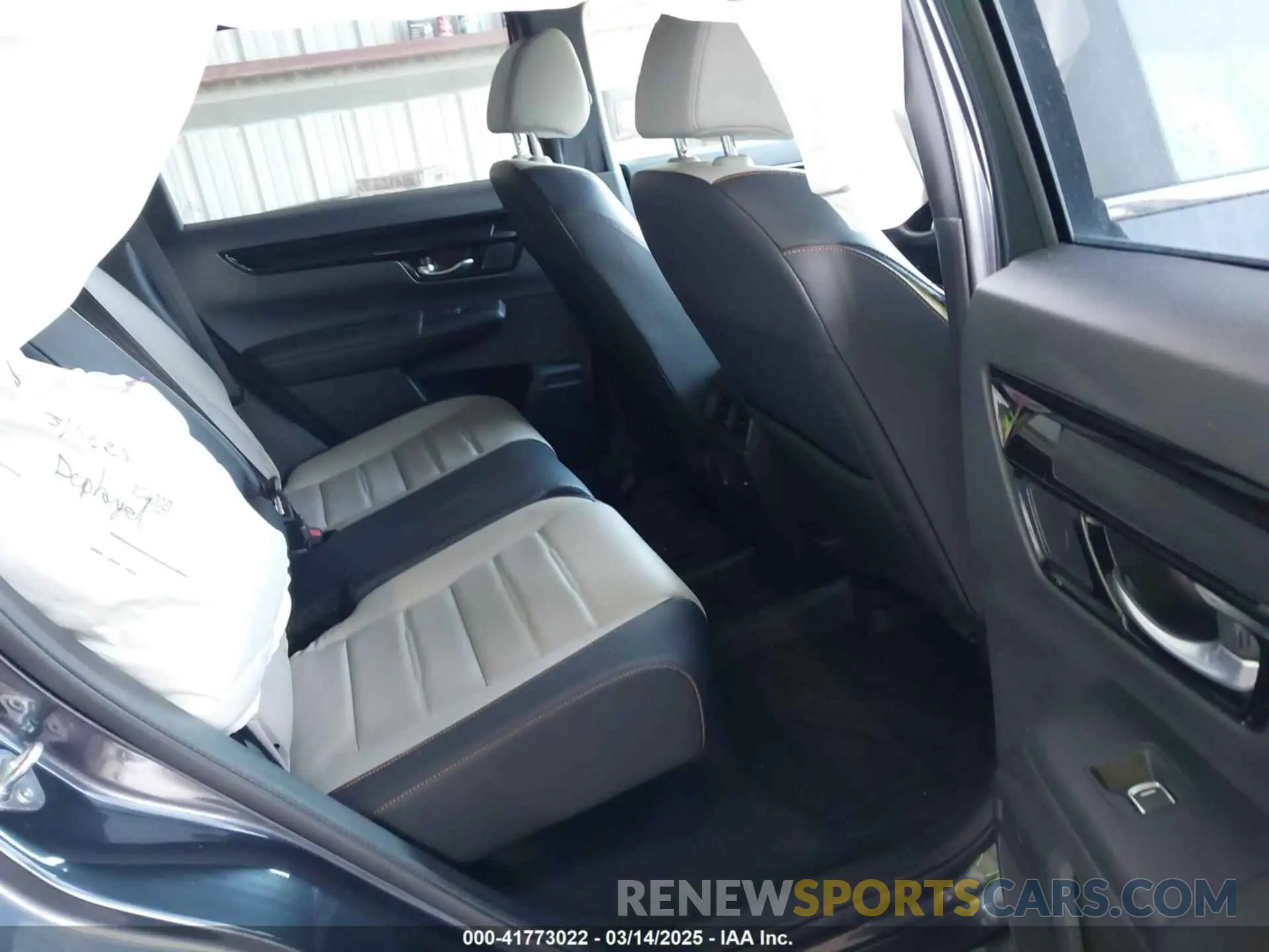 8 Photograph of a damaged car 2HKRS6H97PH806731 HONDA CR-V 2023