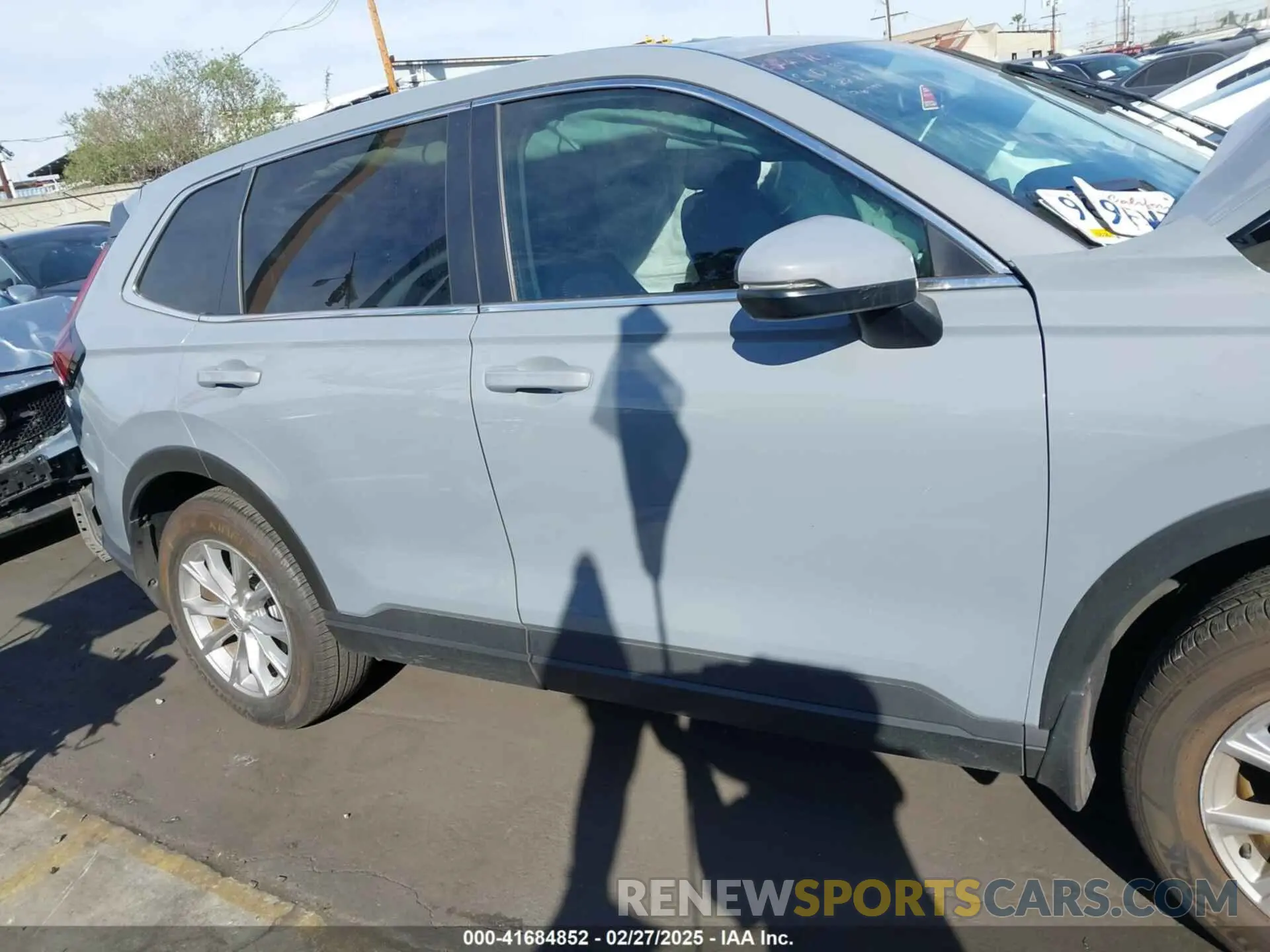 12 Photograph of a damaged car 5J6RS3H40PL005437 HONDA CR-V 2023
