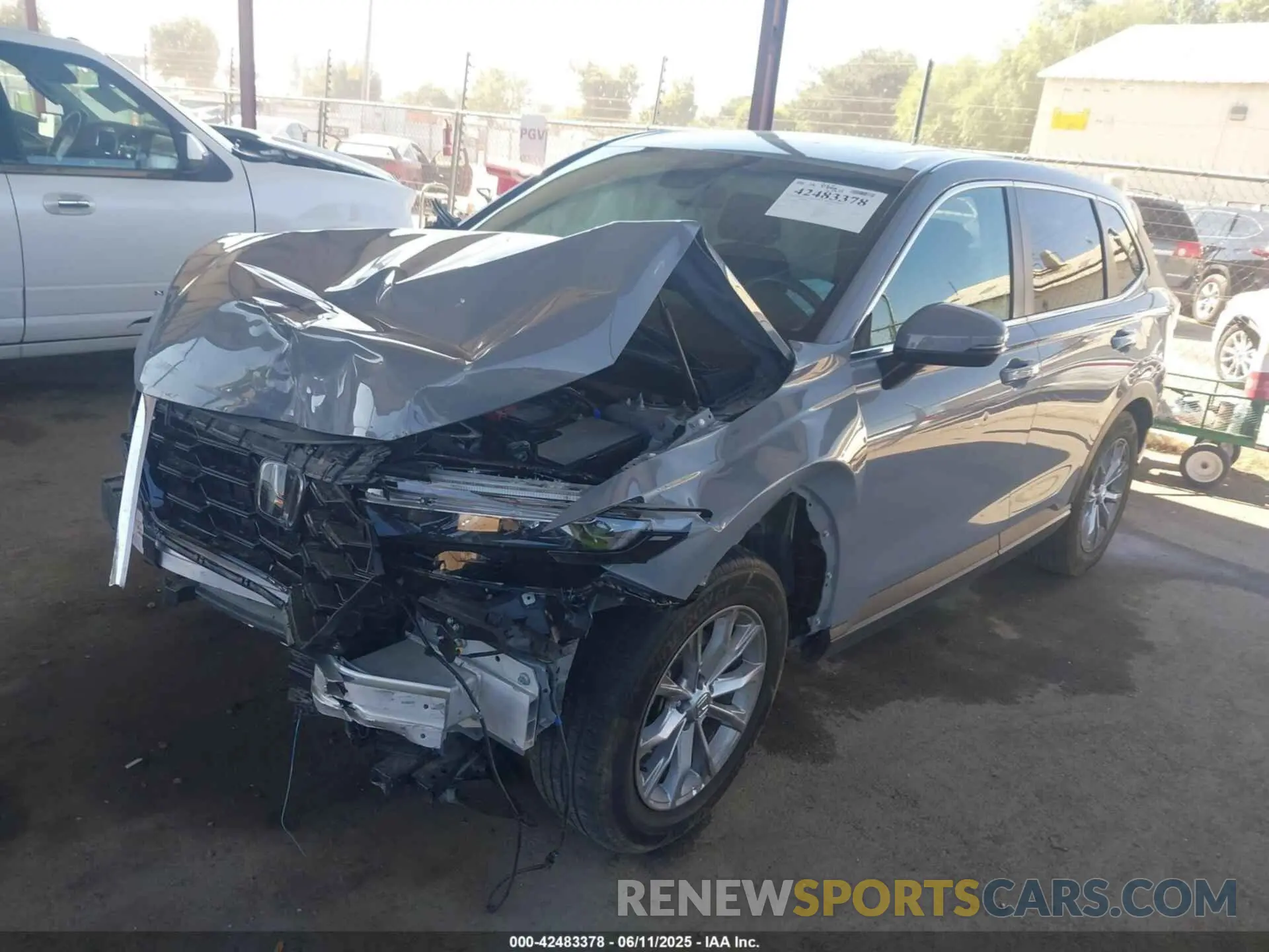 2 Photograph of a damaged car 5J6RS3H48PL005430 HONDA CR-V 2023