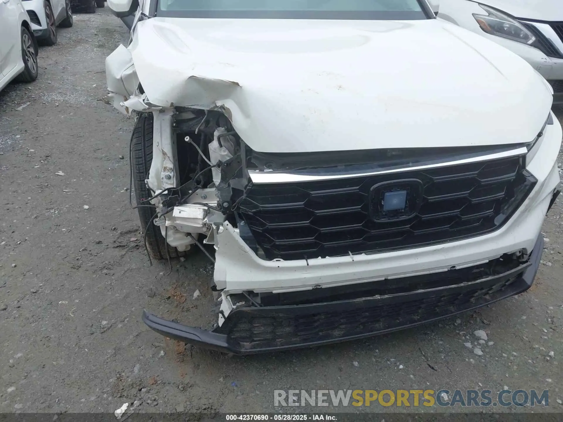 6 Photograph of a damaged car 5J6RS3H70PL008056 HONDA CR-V 2023
