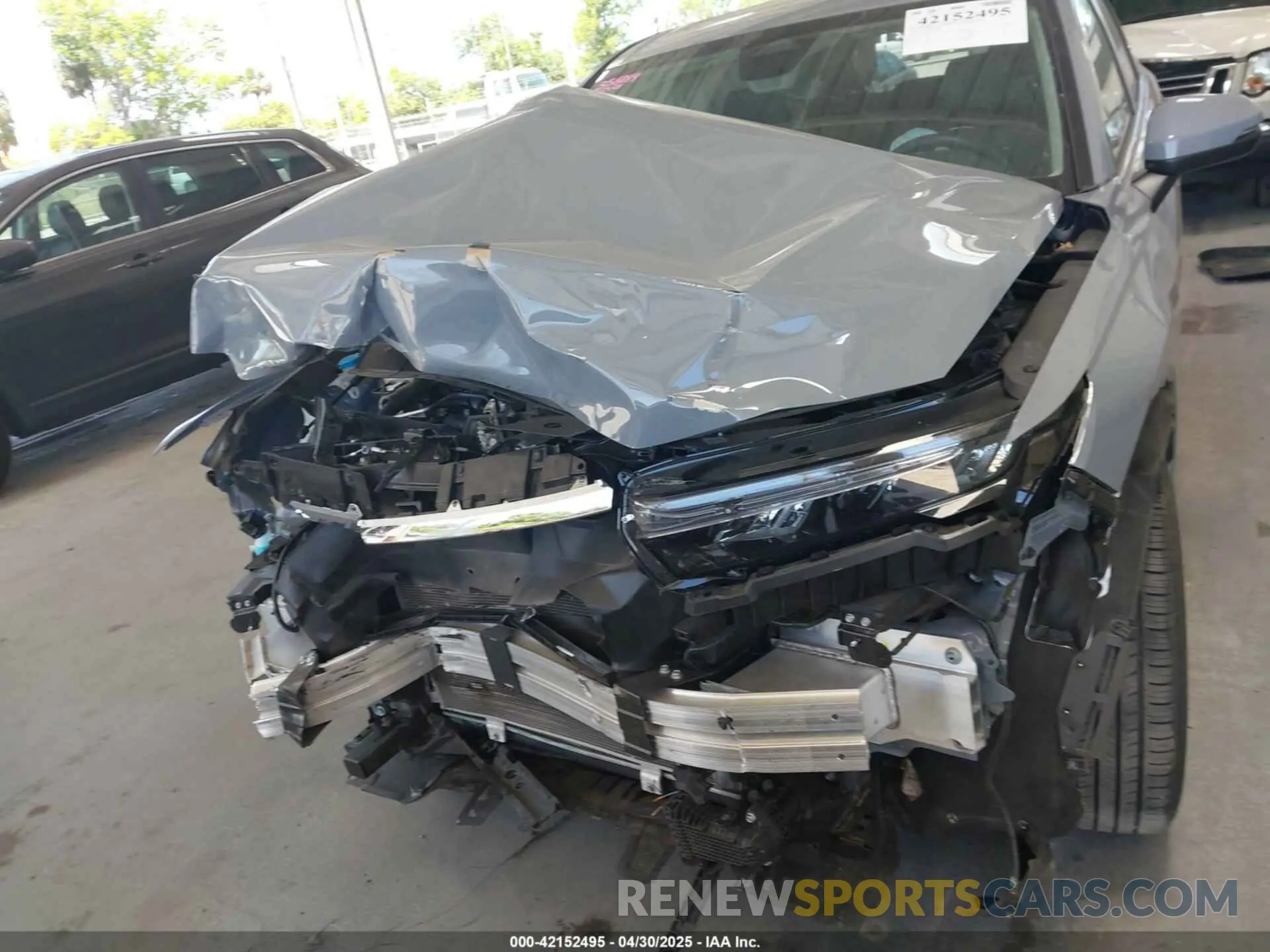 13 Photograph of a damaged car 5J6RS3H73PL003000 HONDA CR-V 2023