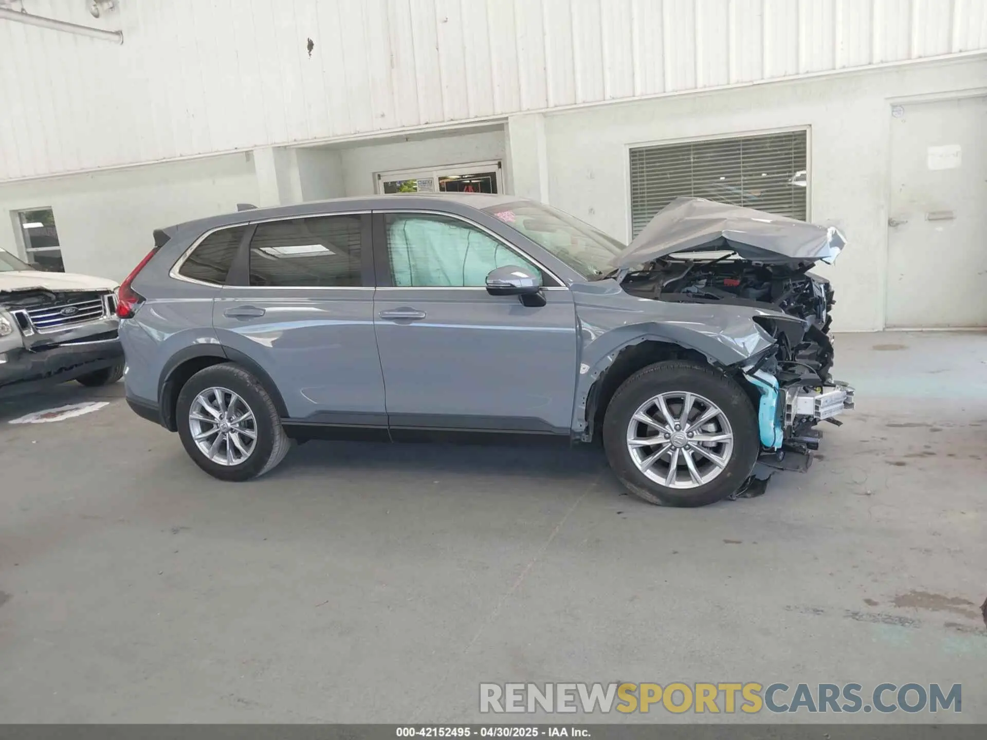 14 Photograph of a damaged car 5J6RS3H73PL003000 HONDA CR-V 2023