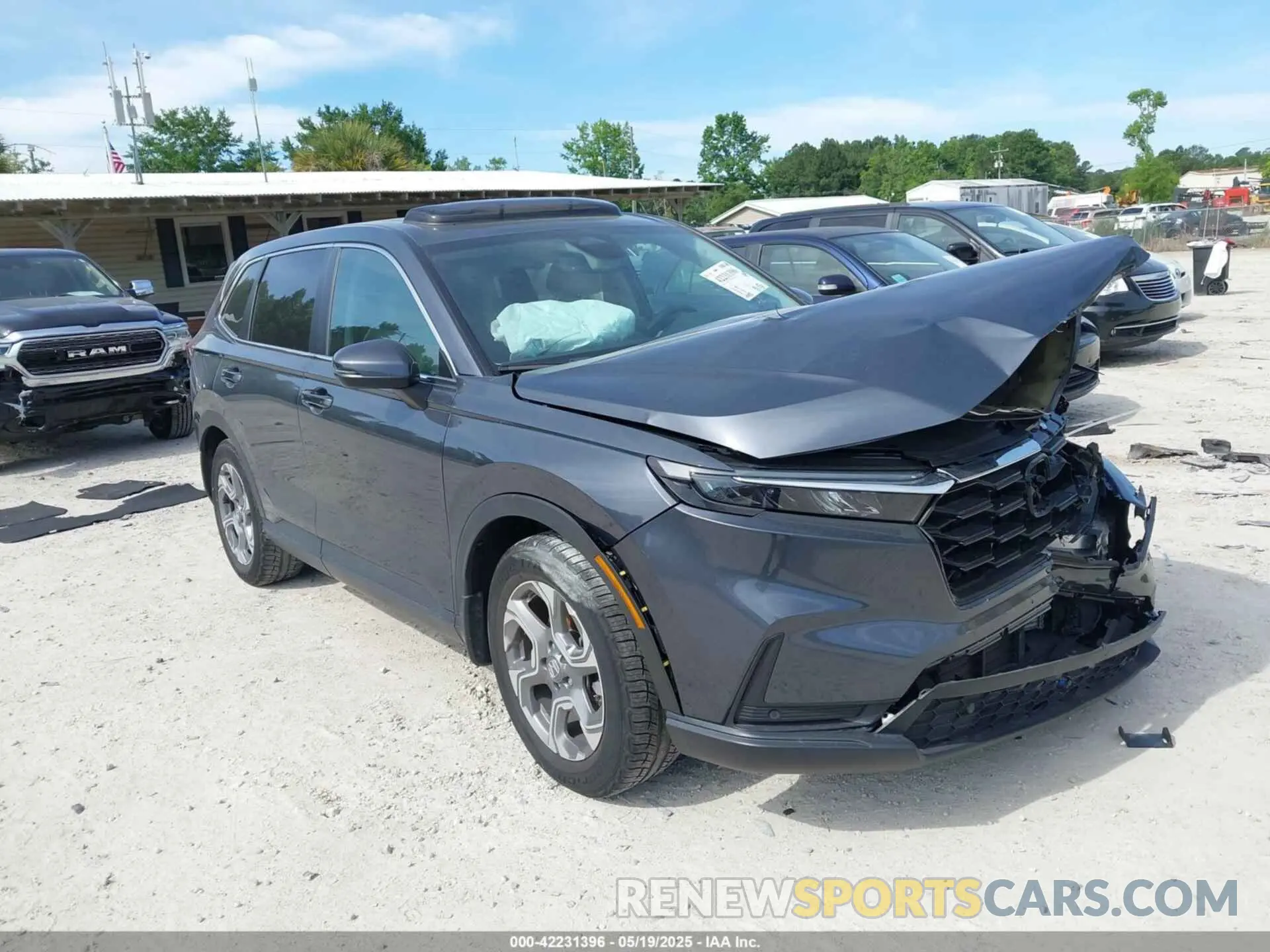 1 Photograph of a damaged car 5J6RS3H75PL000938 HONDA CR-V 2023
