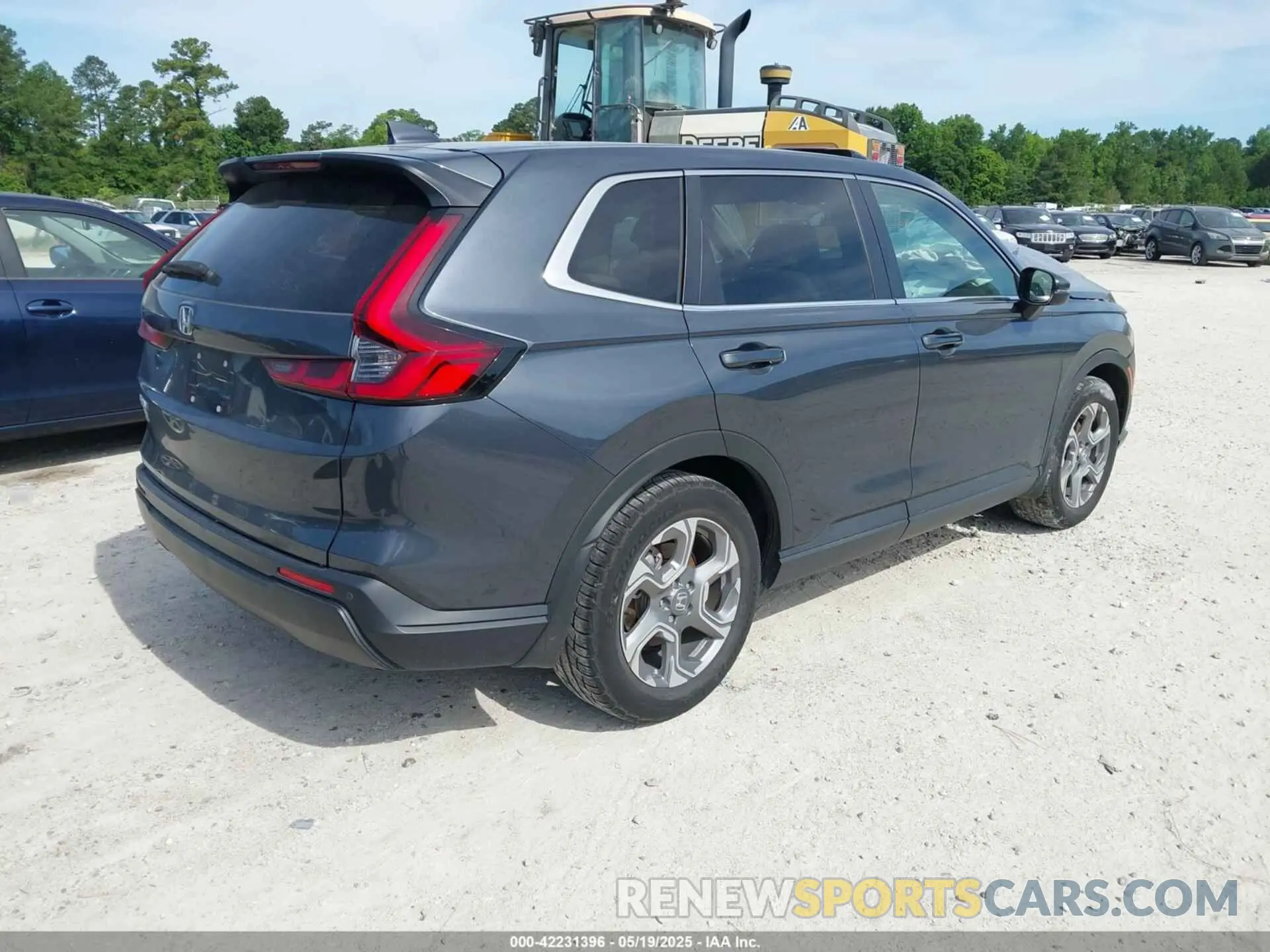 4 Photograph of a damaged car 5J6RS3H75PL000938 HONDA CR-V 2023