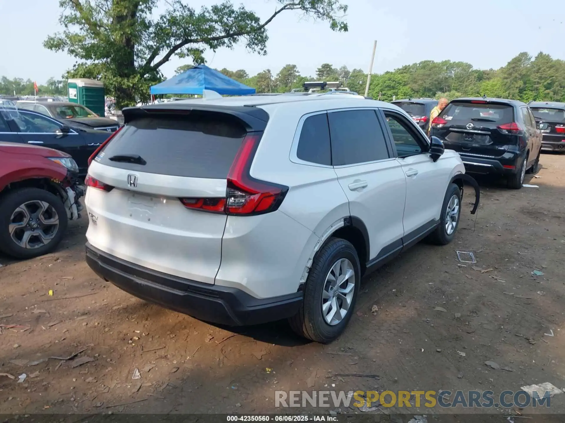 4 Photograph of a damaged car 5J6RS4H25PL007415 HONDA CR-V 2023