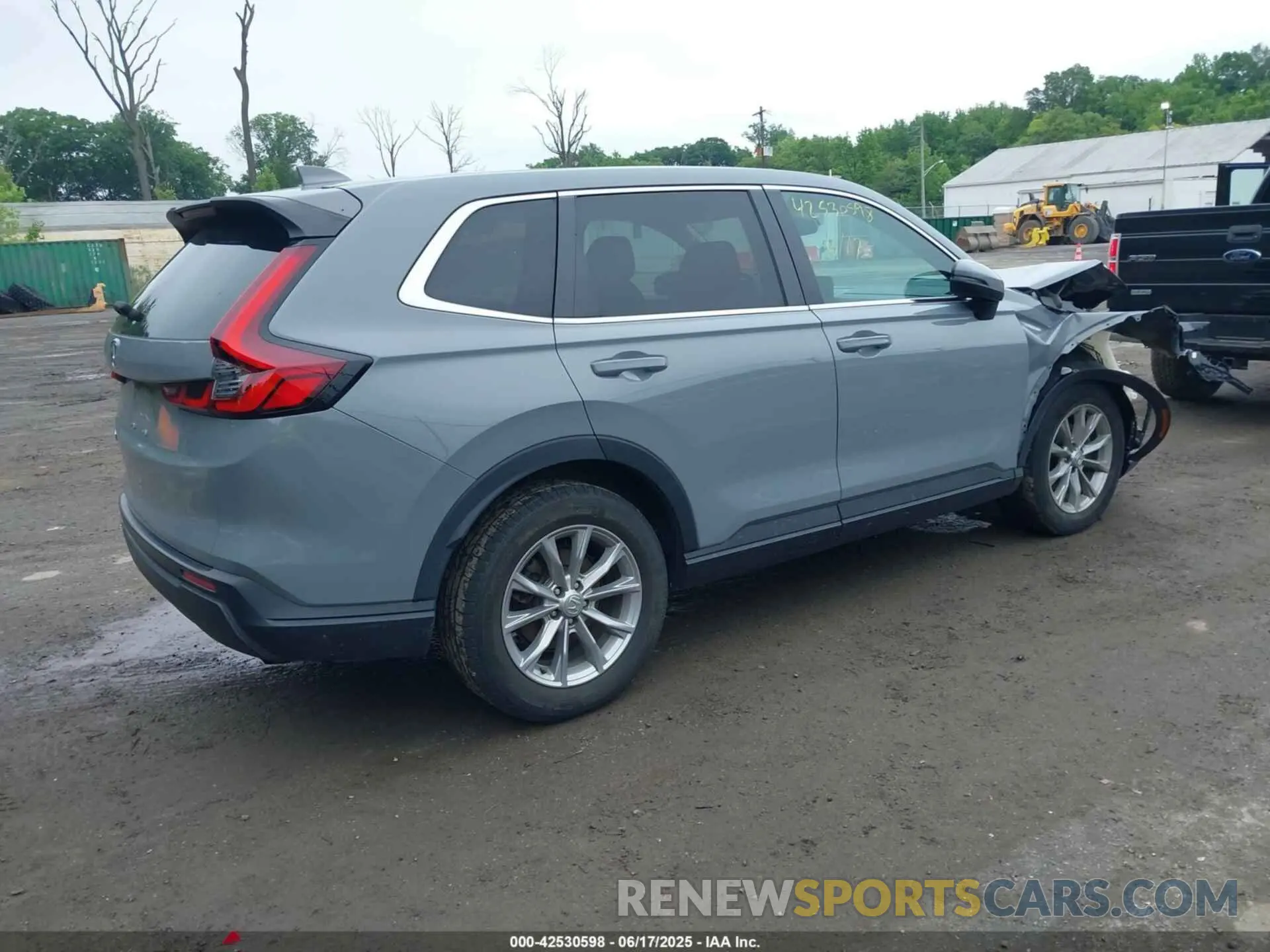 4 Photograph of a damaged car 5J6RS4H47PL003173 HONDA CR-V 2023
