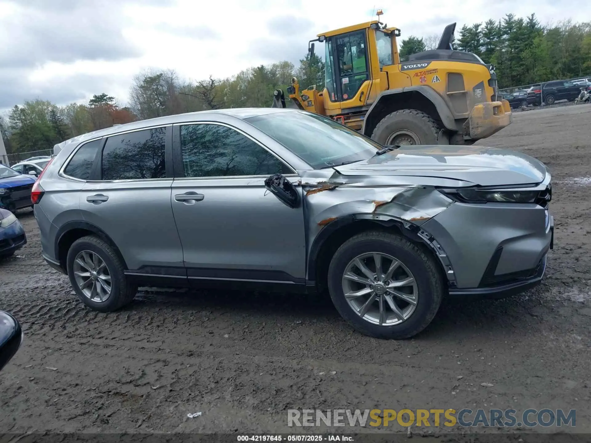 13 Photograph of a damaged car 5J6RS4H48PL000346 HONDA CR-V 2023