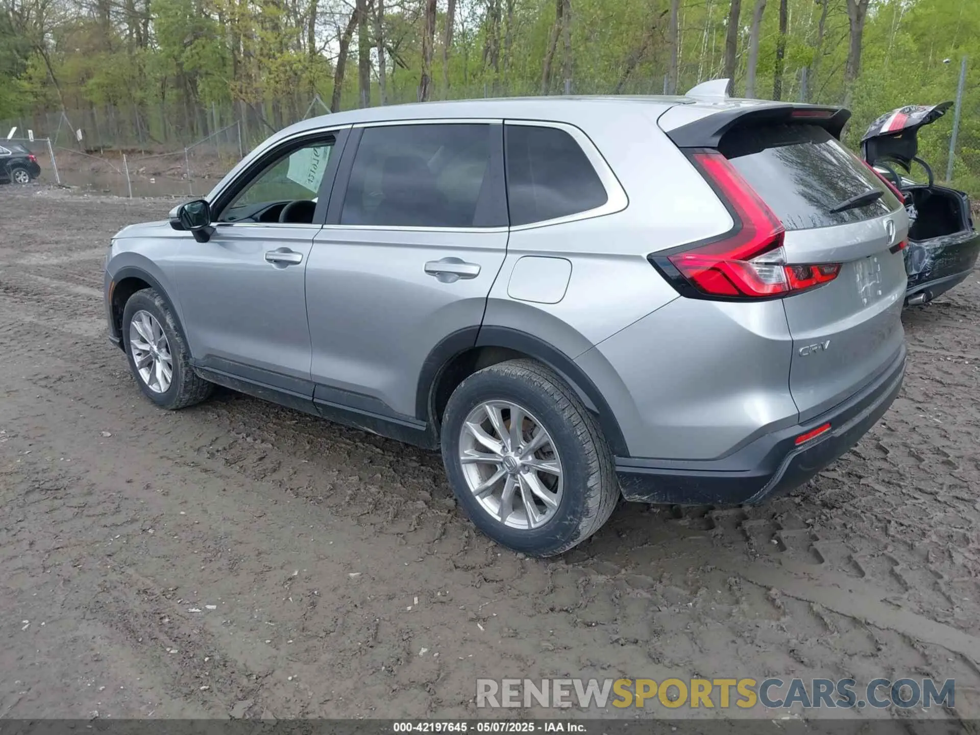 3 Photograph of a damaged car 5J6RS4H48PL000346 HONDA CR-V 2023