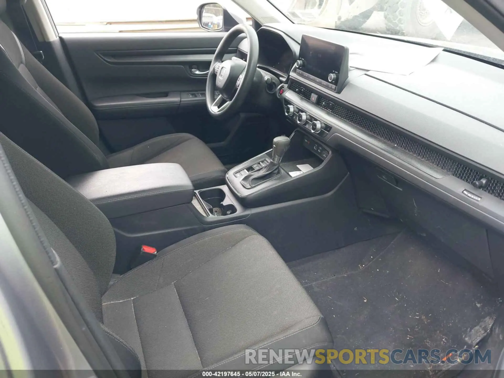 5 Photograph of a damaged car 5J6RS4H48PL000346 HONDA CR-V 2023