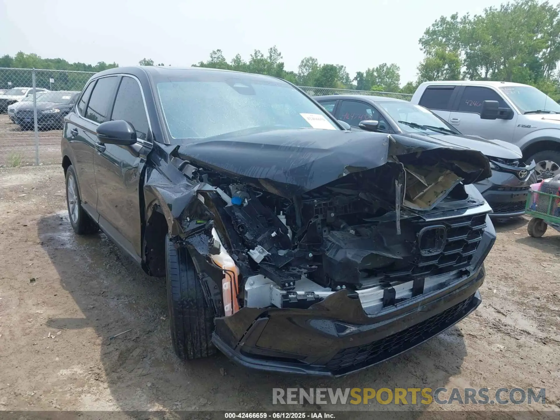 1 Photograph of a damaged car 5J6RS4H49PL001408 HONDA CR-V 2023