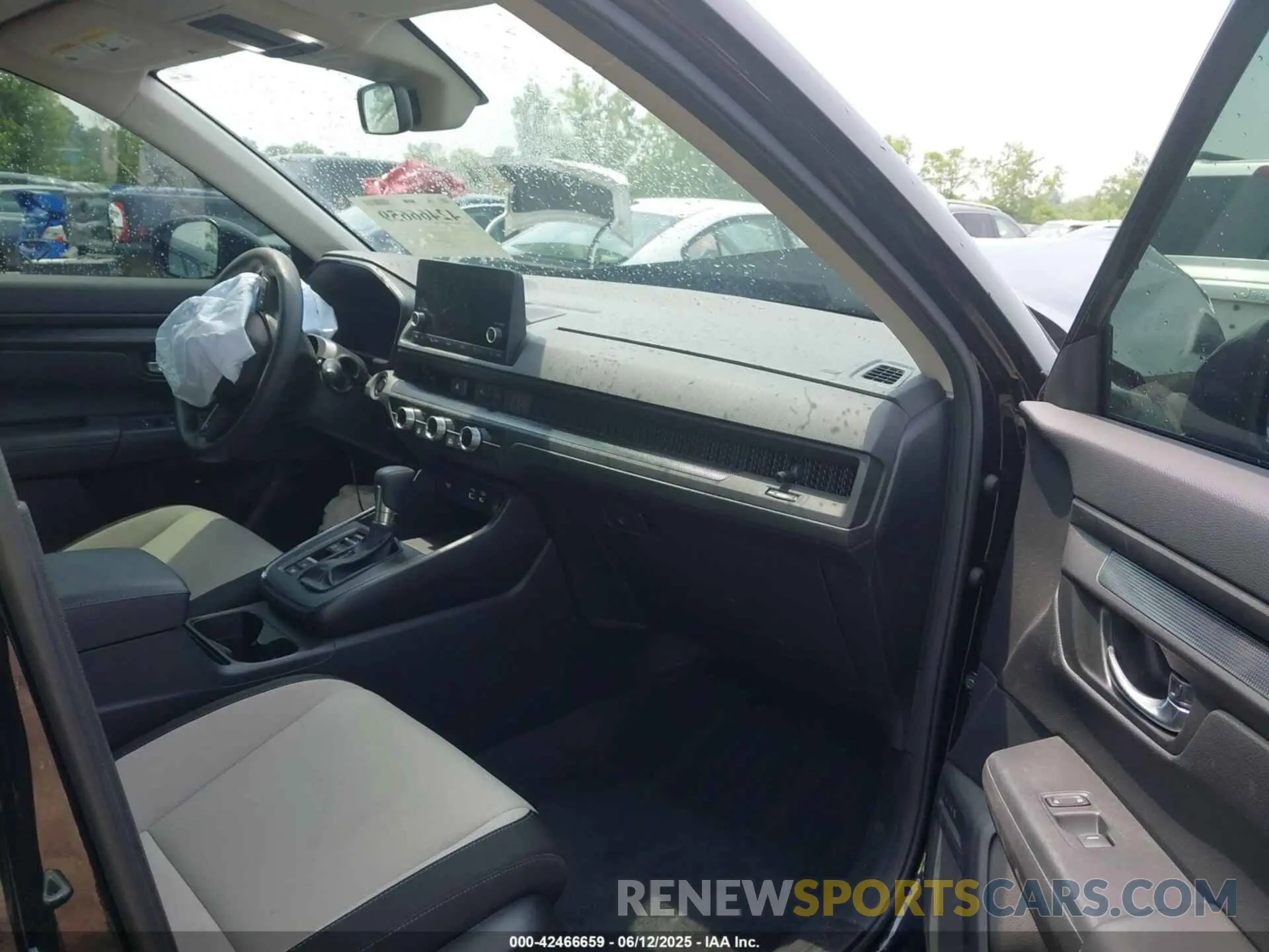 5 Photograph of a damaged car 5J6RS4H49PL001408 HONDA CR-V 2023