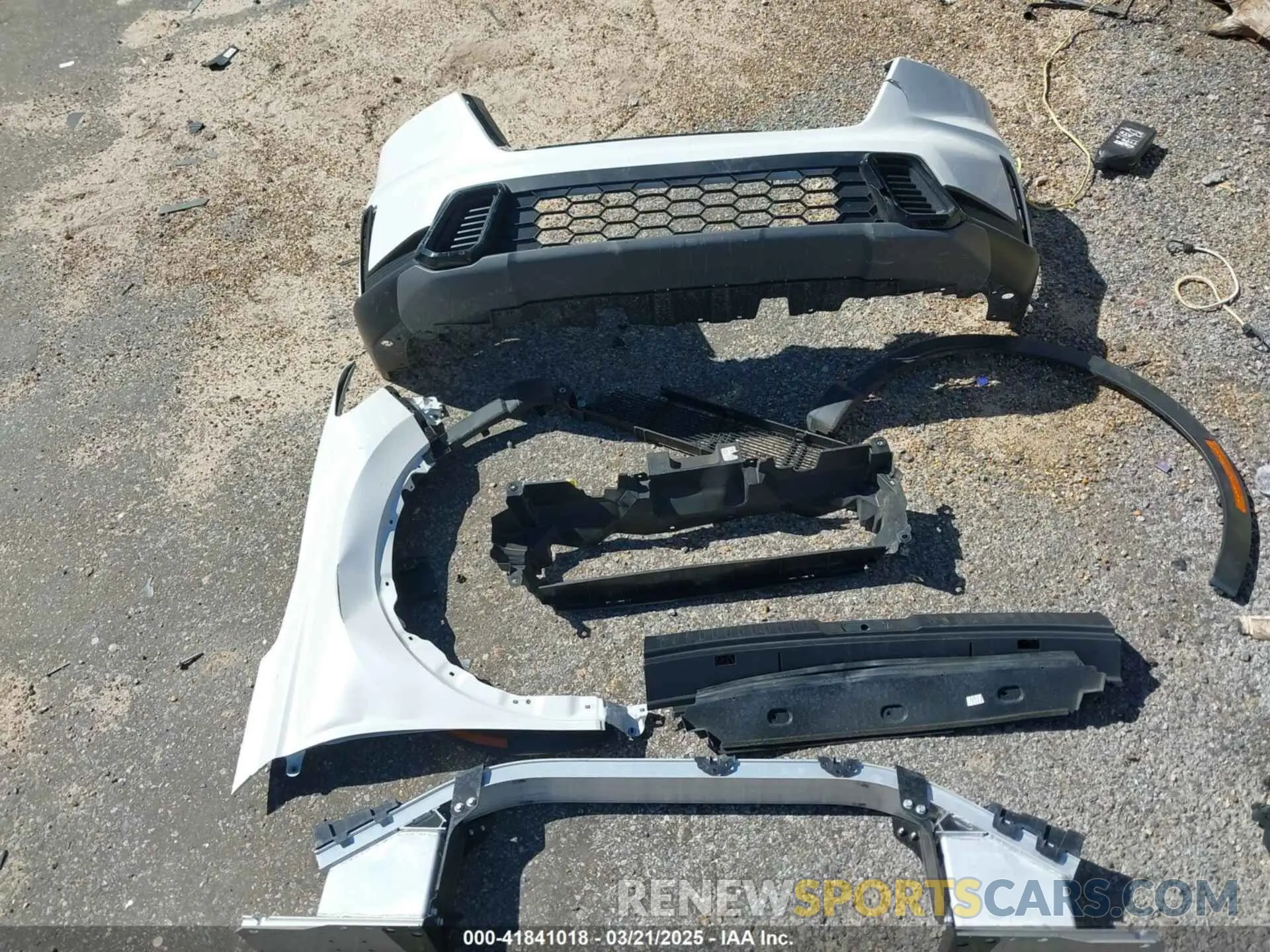 12 Photograph of a damaged car 5J6RS5H58PL000121 HONDA CR-V 2023